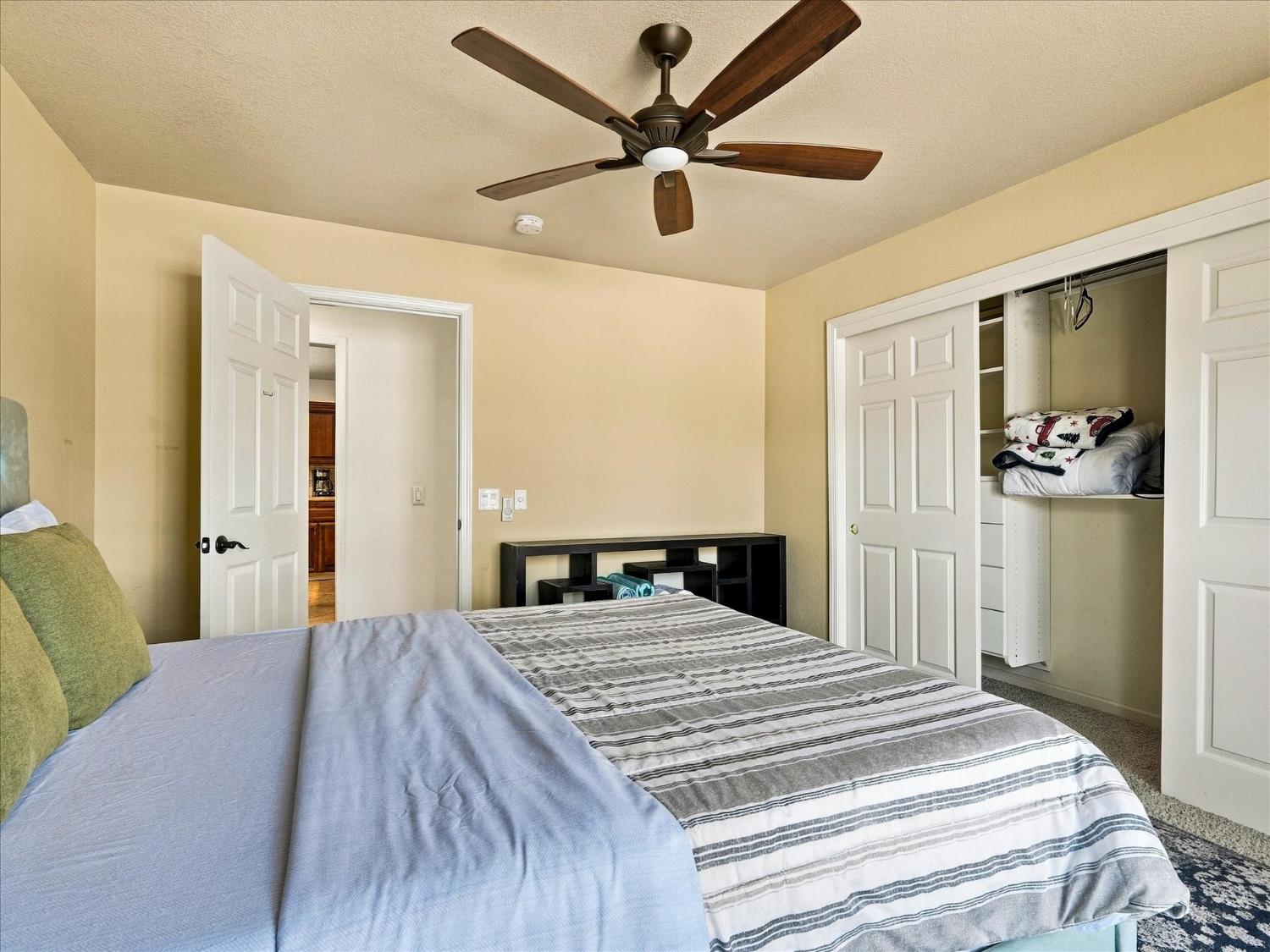 49344 Deerview Ln, Oakhurst, CA 93644