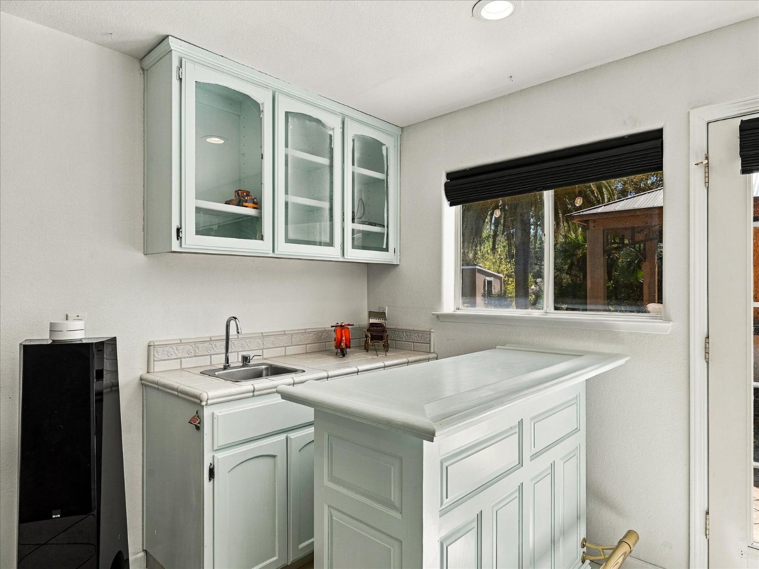 49344 Deerview Ln, Oakhurst, CA 93644