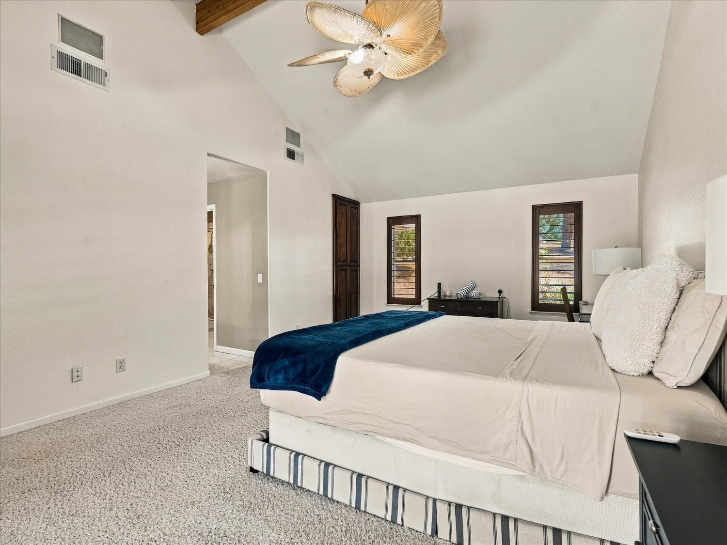 49344 Deerview Ln, Oakhurst, CA 93644