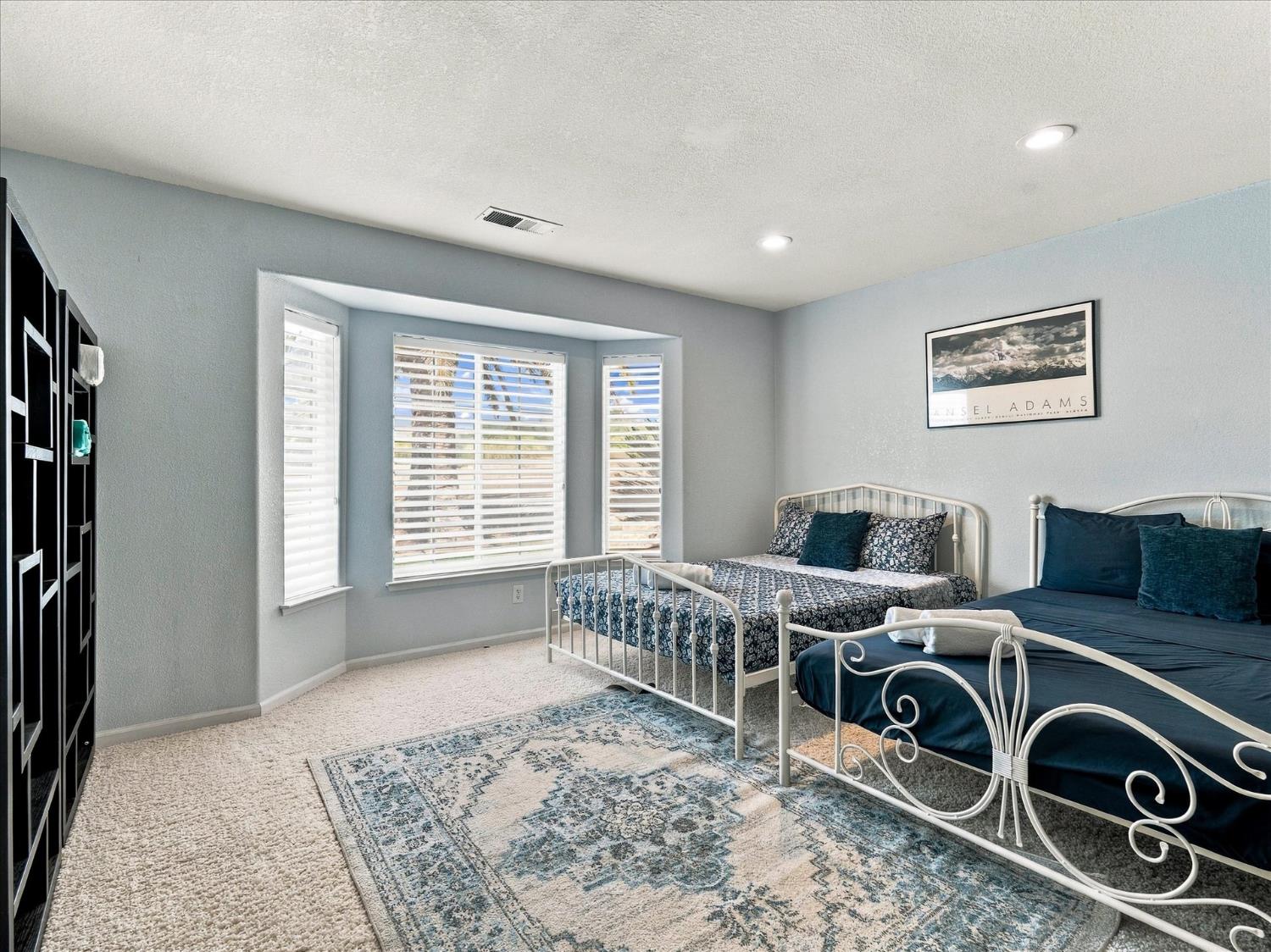49344 Deerview Ln, Oakhurst, CA 93644