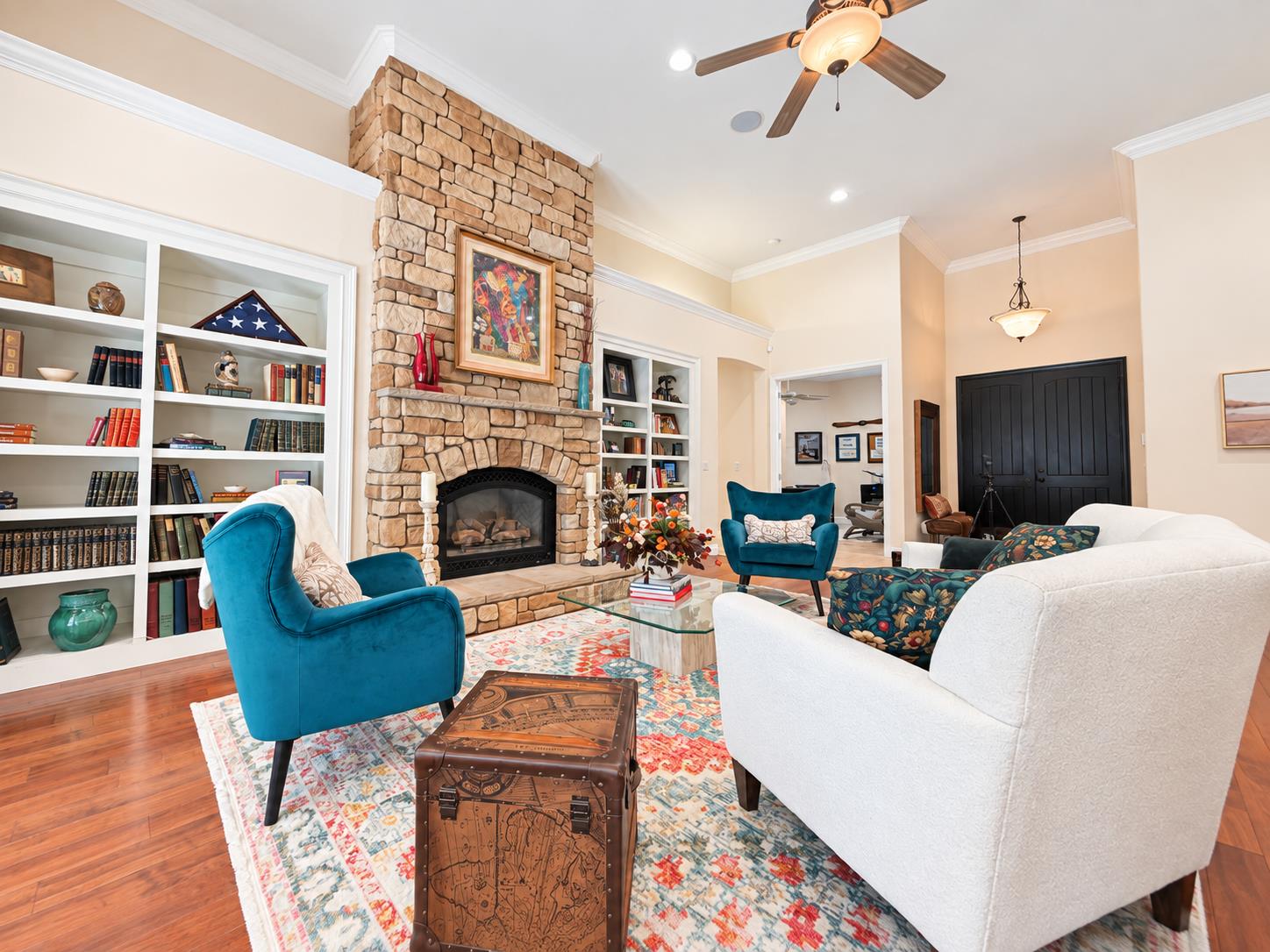 284 W Lester Ave, Clovis, CA 93619