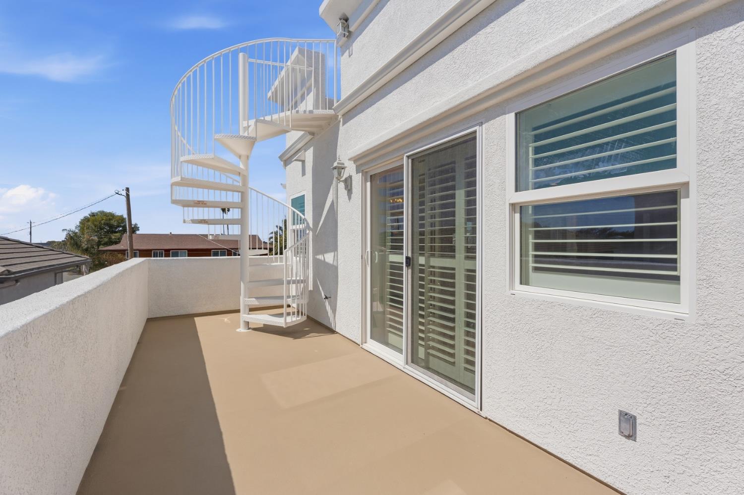 722 Seabright Ave, Grover Beach, CA 93433