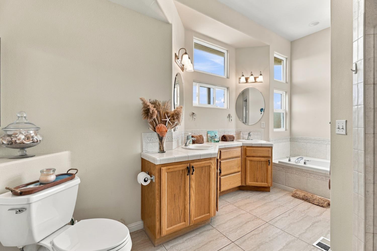 722 Seabright Ave, Grover Beach, CA 93433