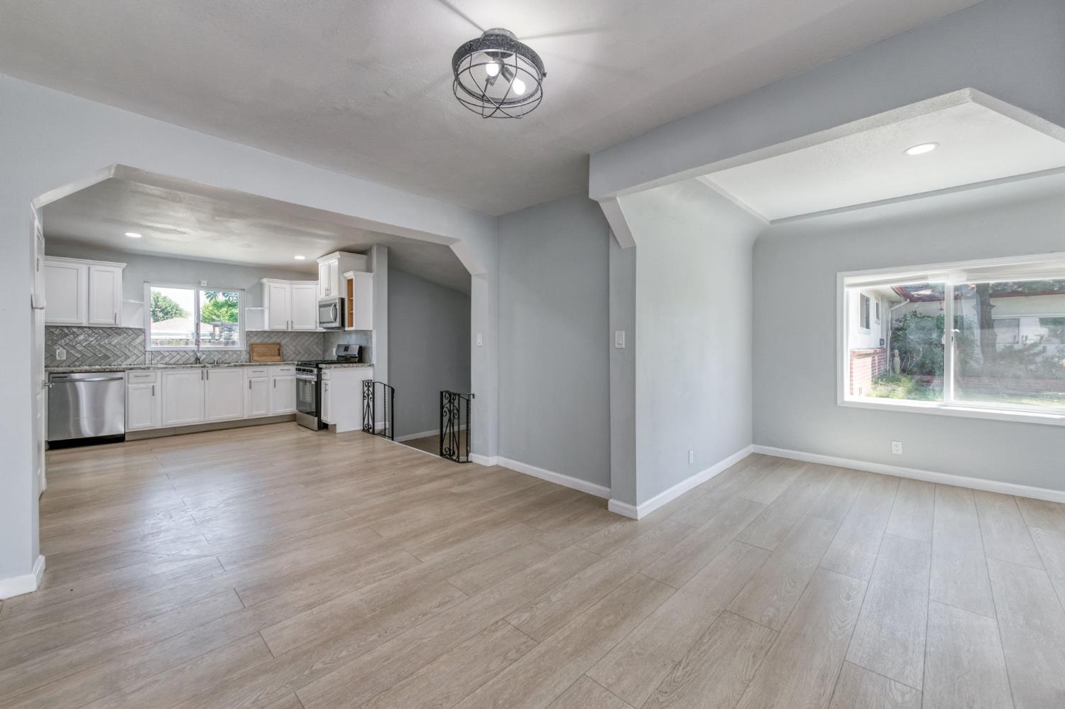 934 W Terrace Ave, Fresno, CA 93705