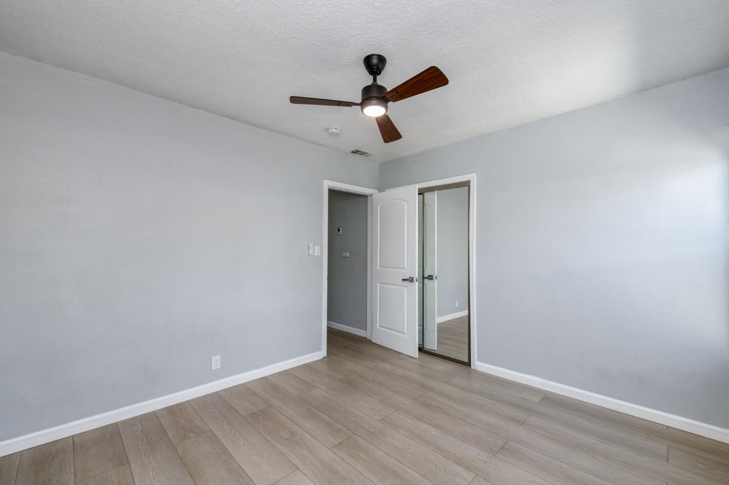 934 W Terrace Ave, Fresno, CA 93705