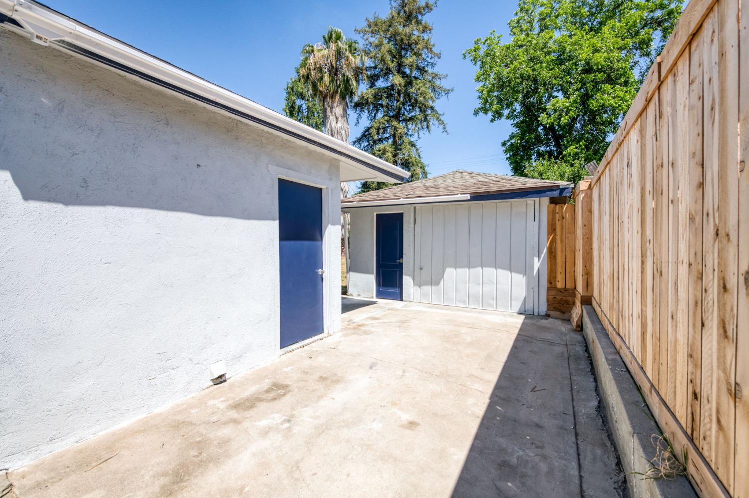 934 W Terrace Ave, Fresno, CA 93705