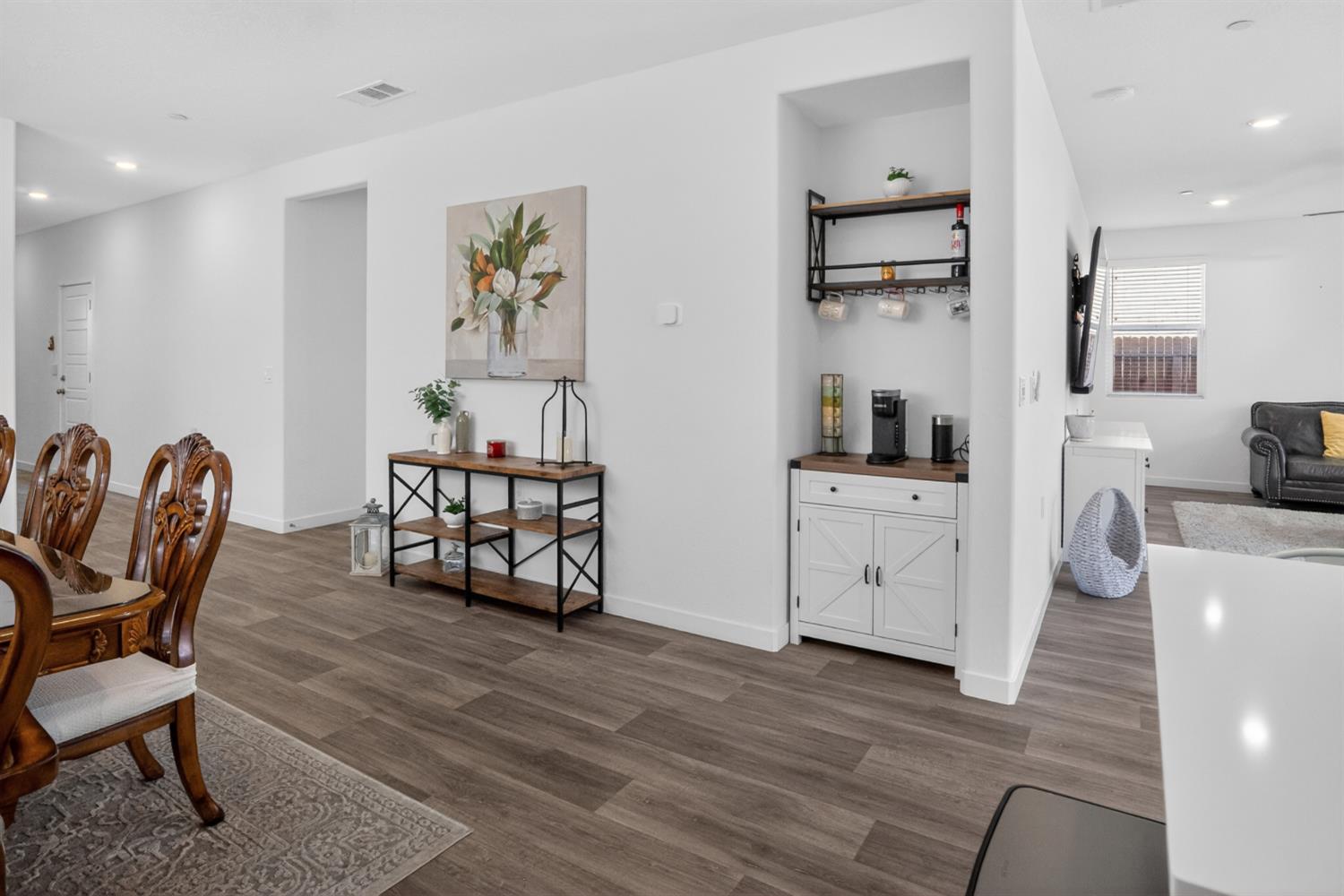 4242 Hampton Way, Clovis, CA 93619