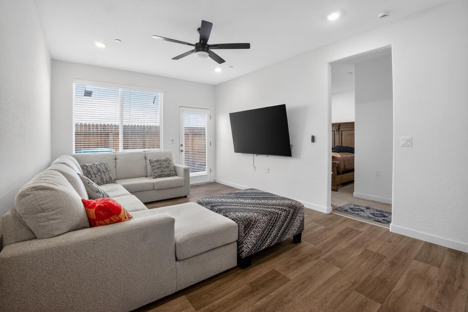 4242 Hampton Way, Clovis, CA 93619