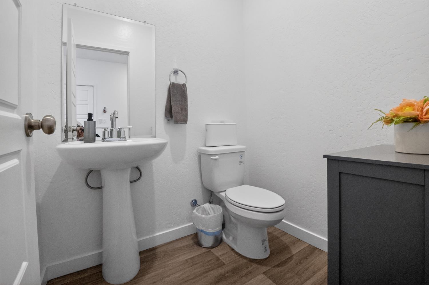 4242 Hampton Way, Clovis, CA 93619