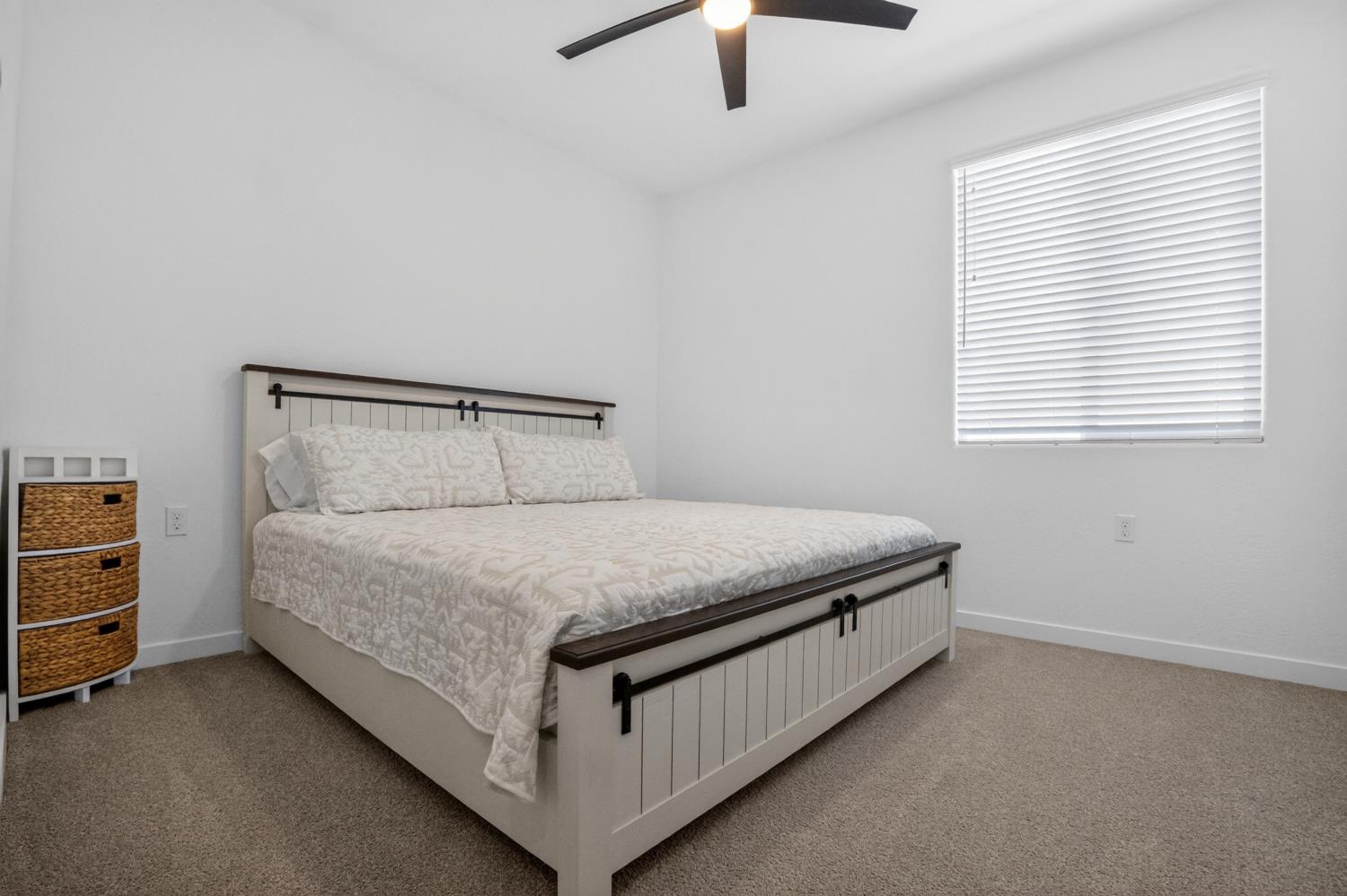4242 Hampton Way, Clovis, CA 93619