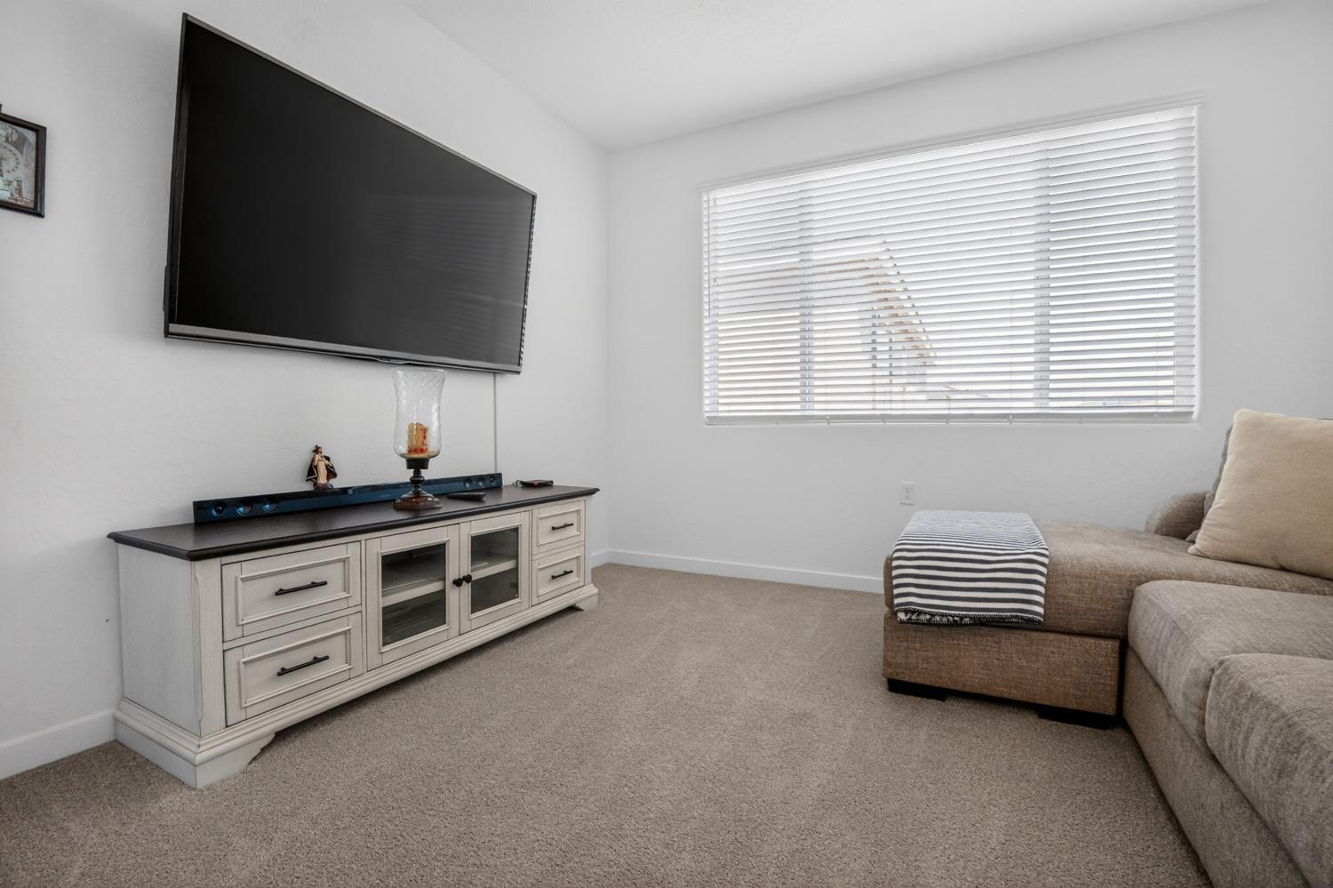4242 Hampton Way, Clovis, CA 93619