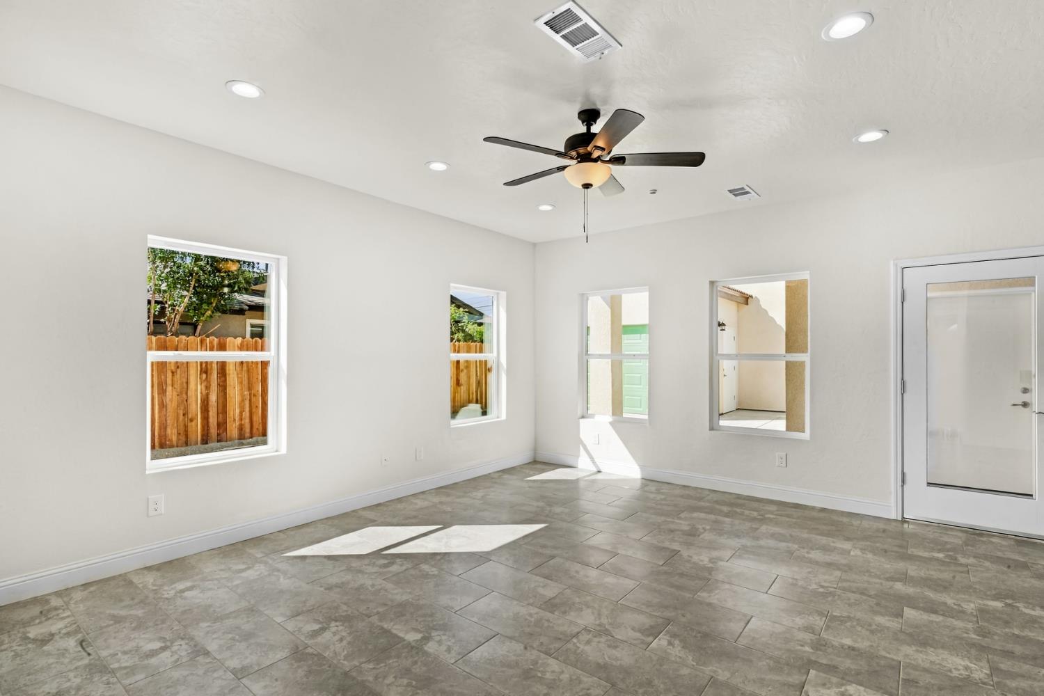 366 W Pinedale Ave, Pinedale, CA 93650