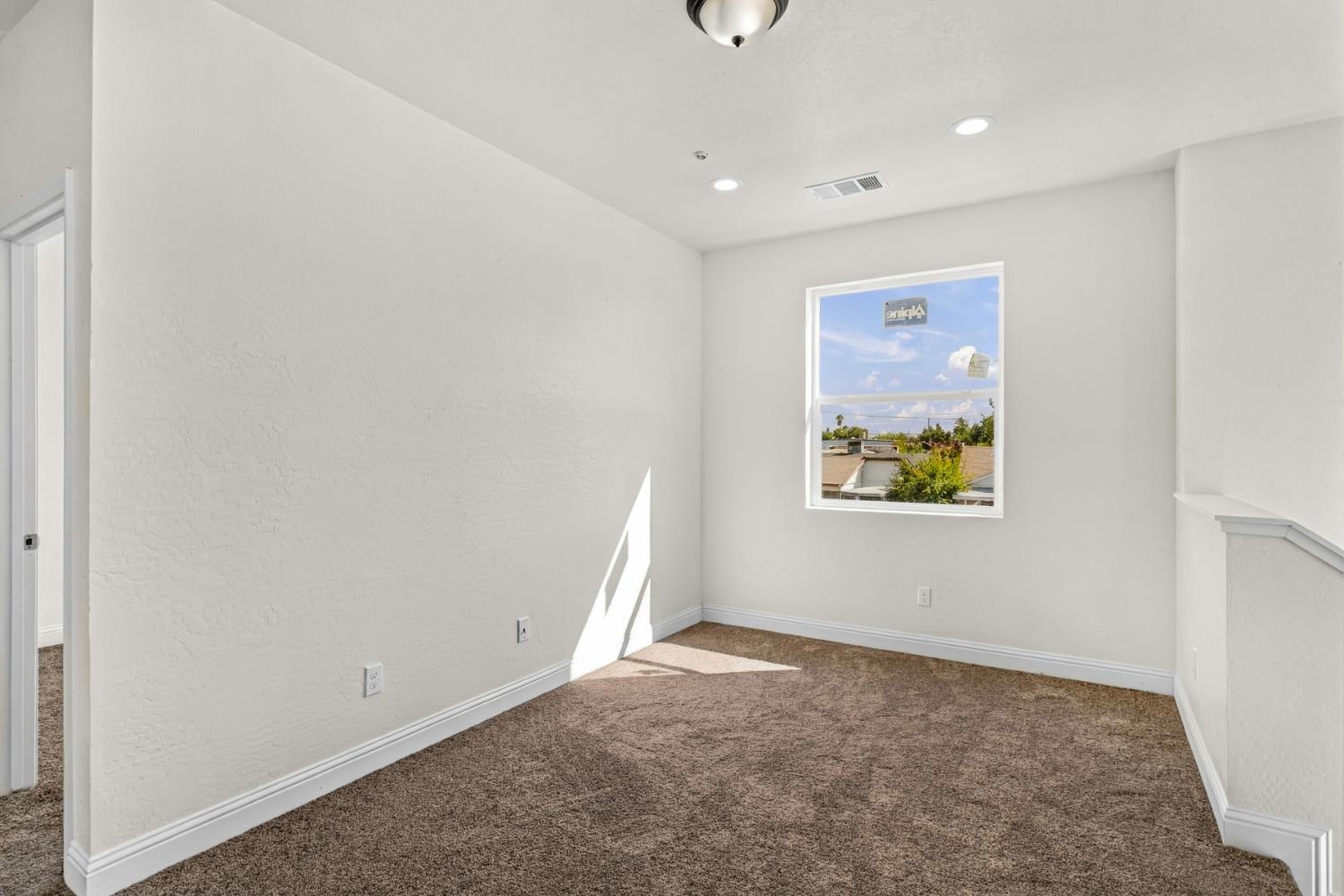 366 W Pinedale Ave, Pinedale, CA 93650