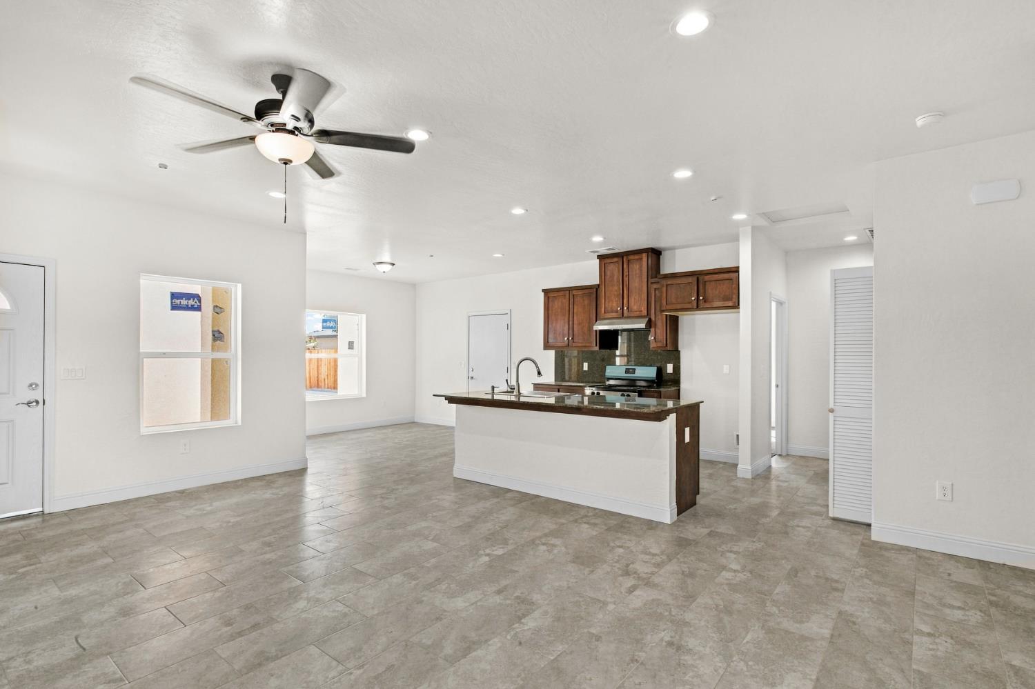 366 W Pinedale Ave, Pinedale, CA 93650