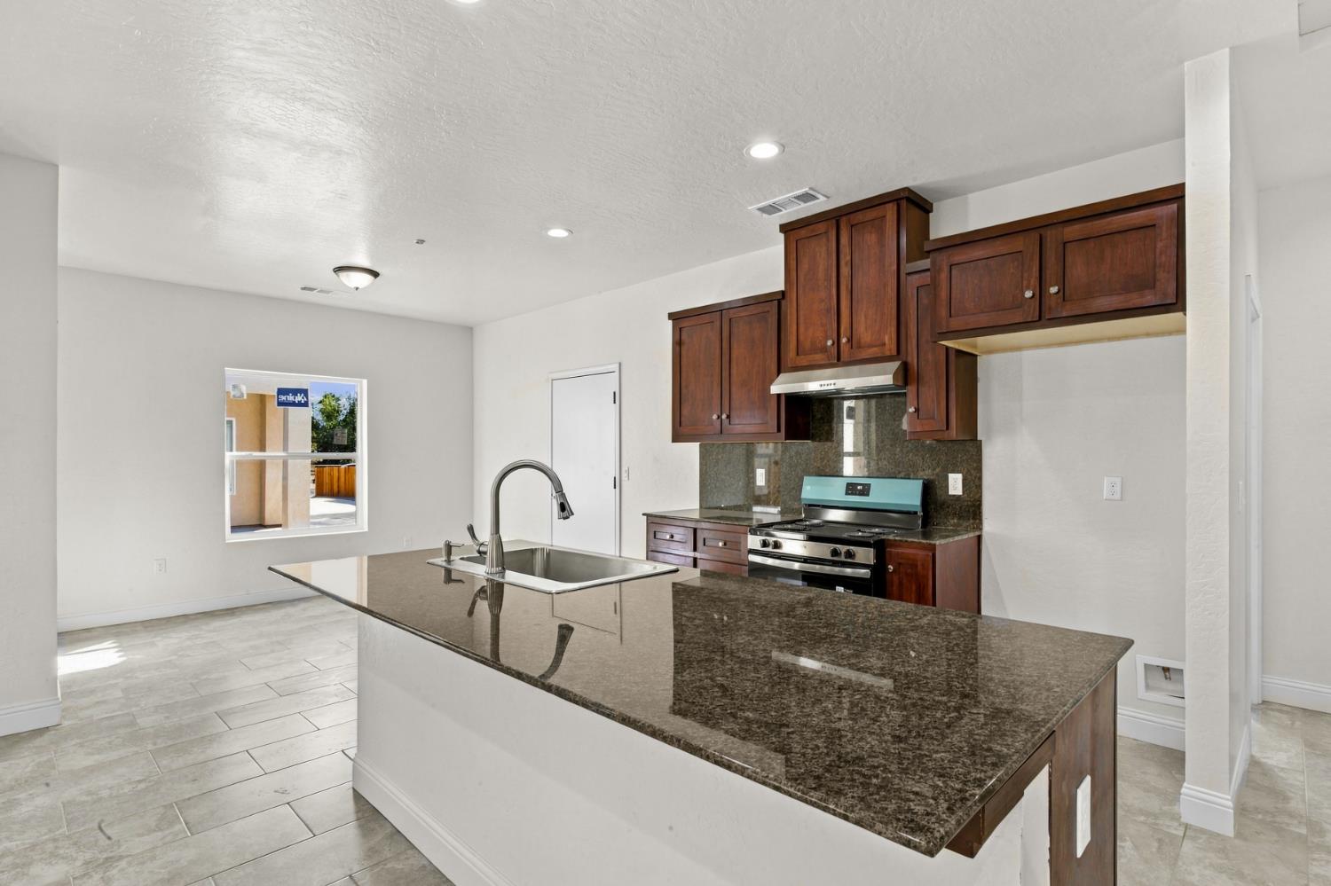 366 W Pinedale Ave, Pinedale, CA 93650