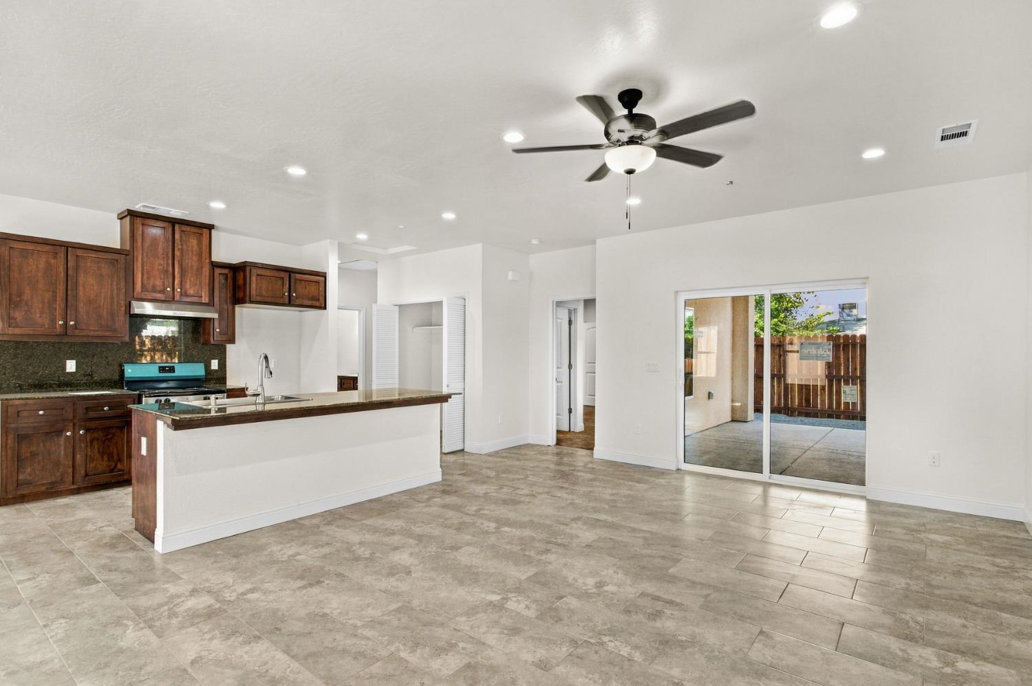 366 W Pinedale Ave, Pinedale, CA 93650