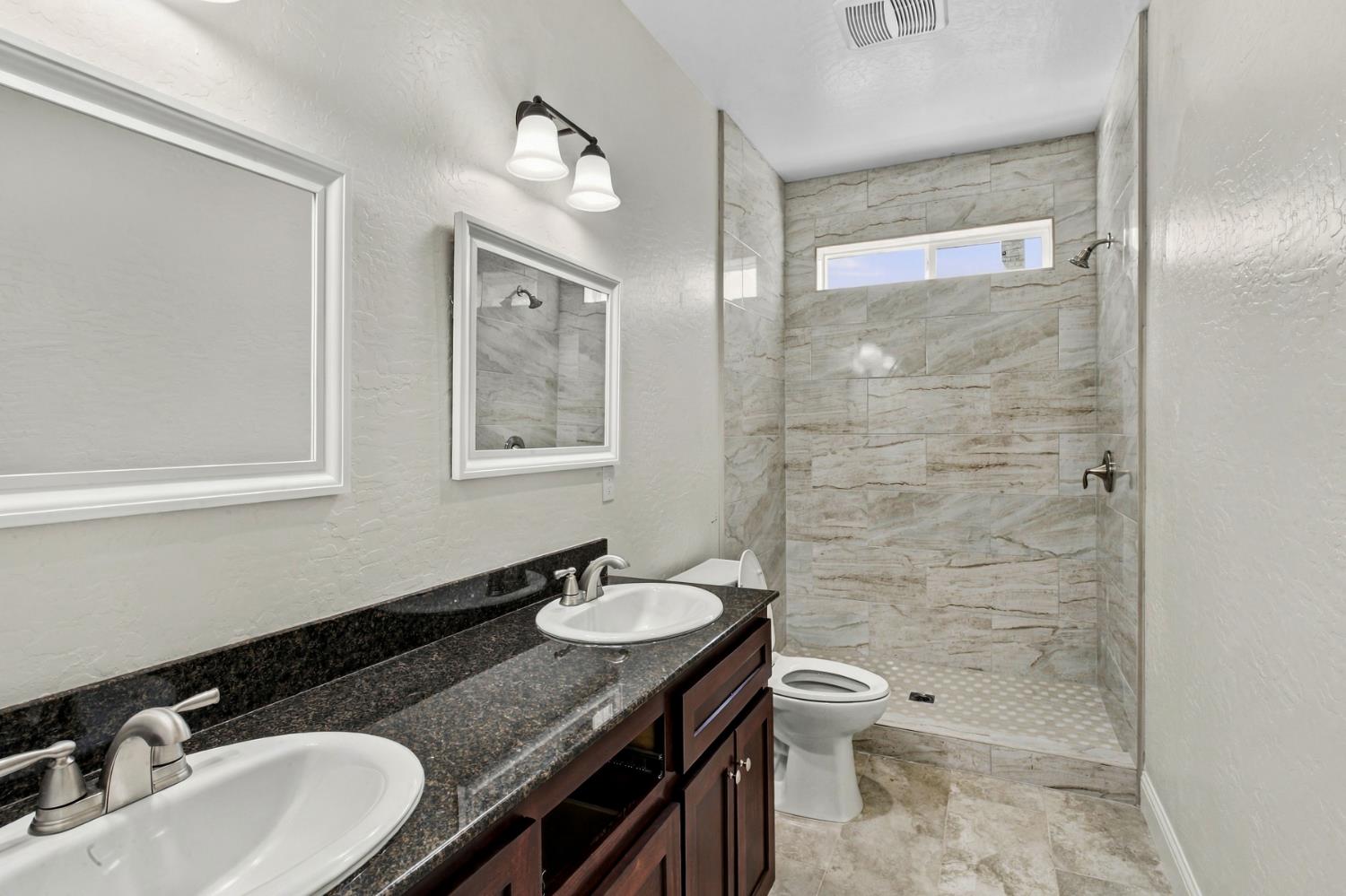 366 W Pinedale Ave, Pinedale, CA 93650