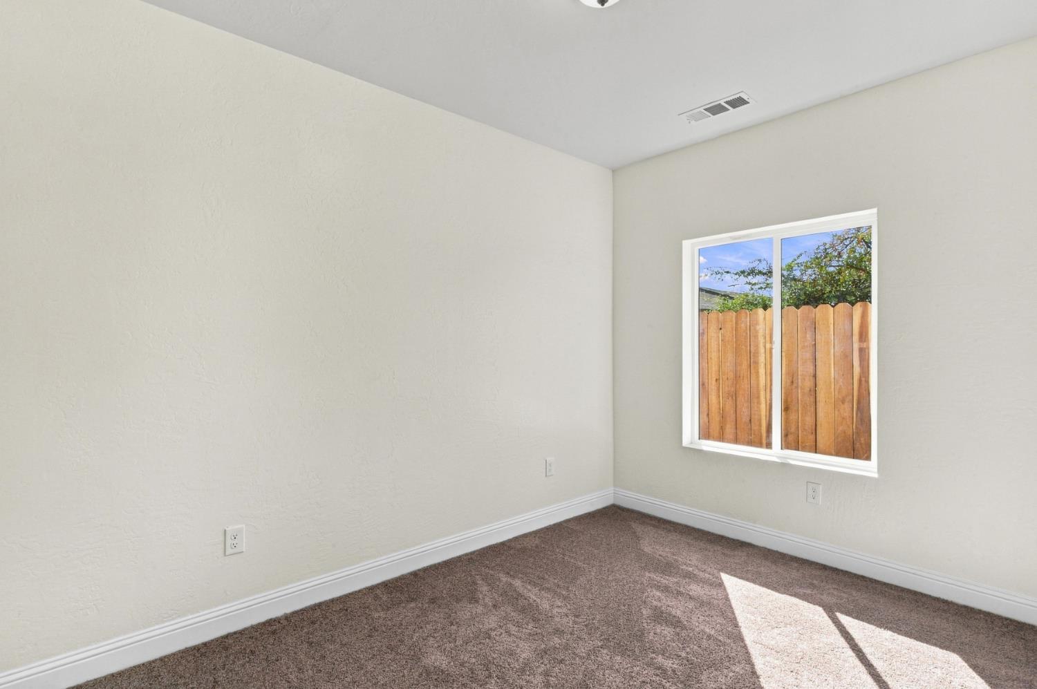 366 W Pinedale Ave, Pinedale, CA 93650