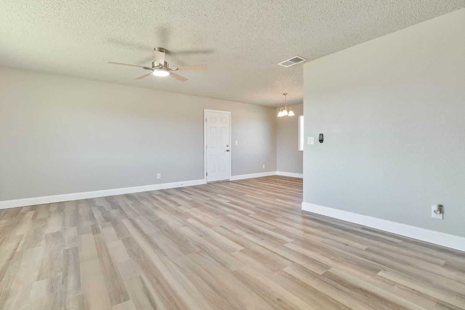34937 Avenue 13 1/2, Madera, CA 93636