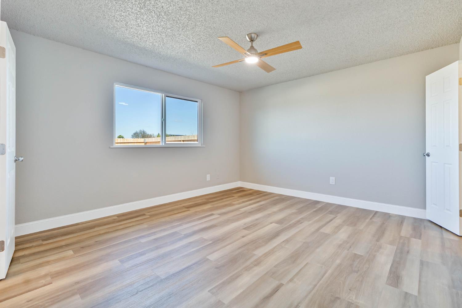 34937 Avenue 13 1/2, Madera, CA 93636