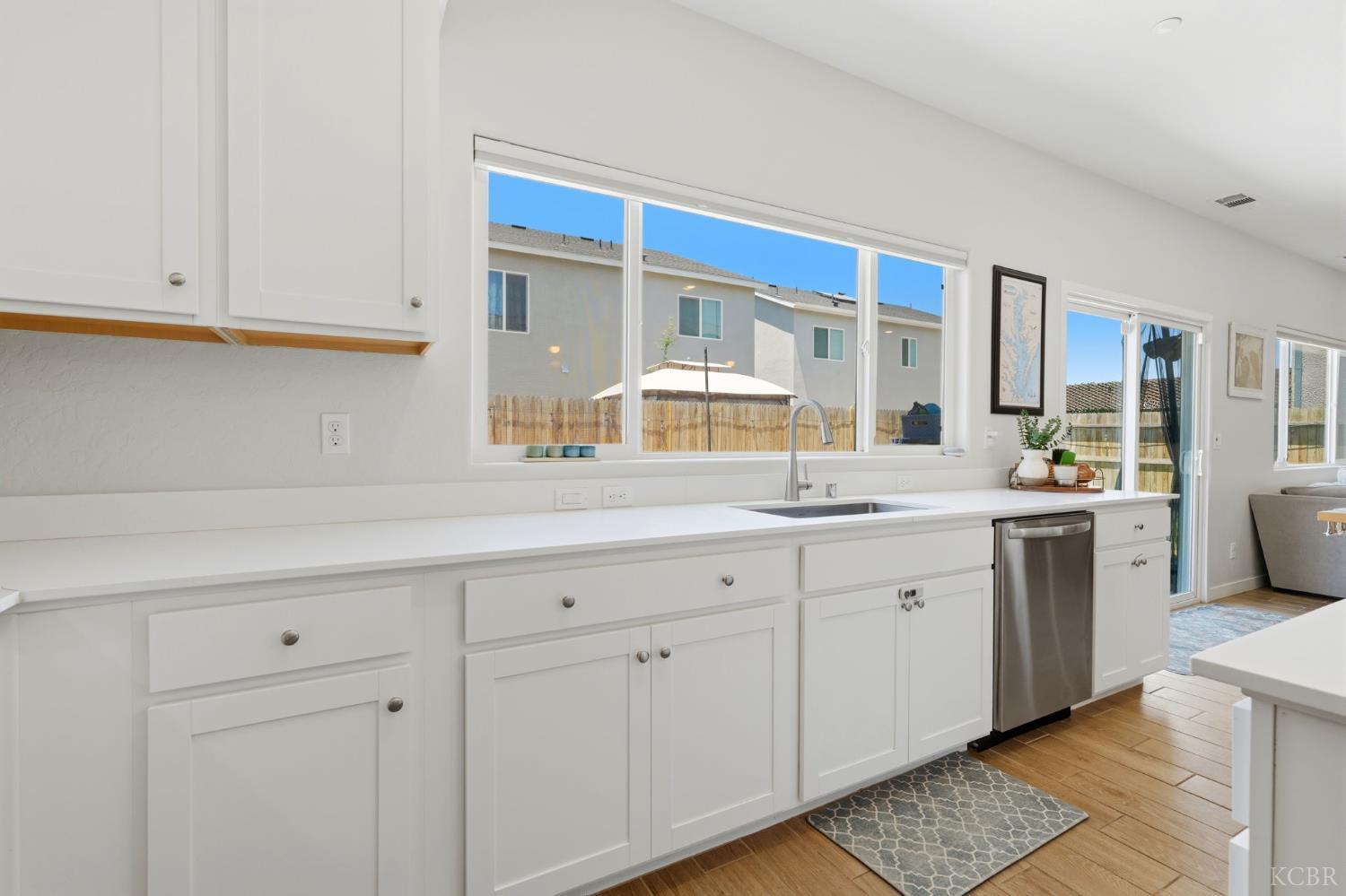 1772 N Jennie Lake Trail, Hanford, CA 93230