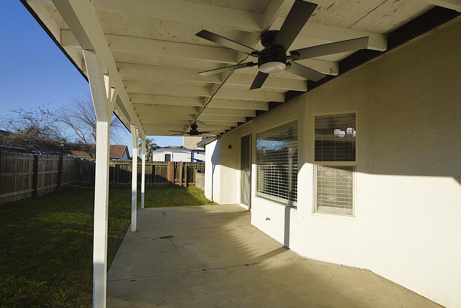 1133 Cousins Ct, Lemoore, CA 93245