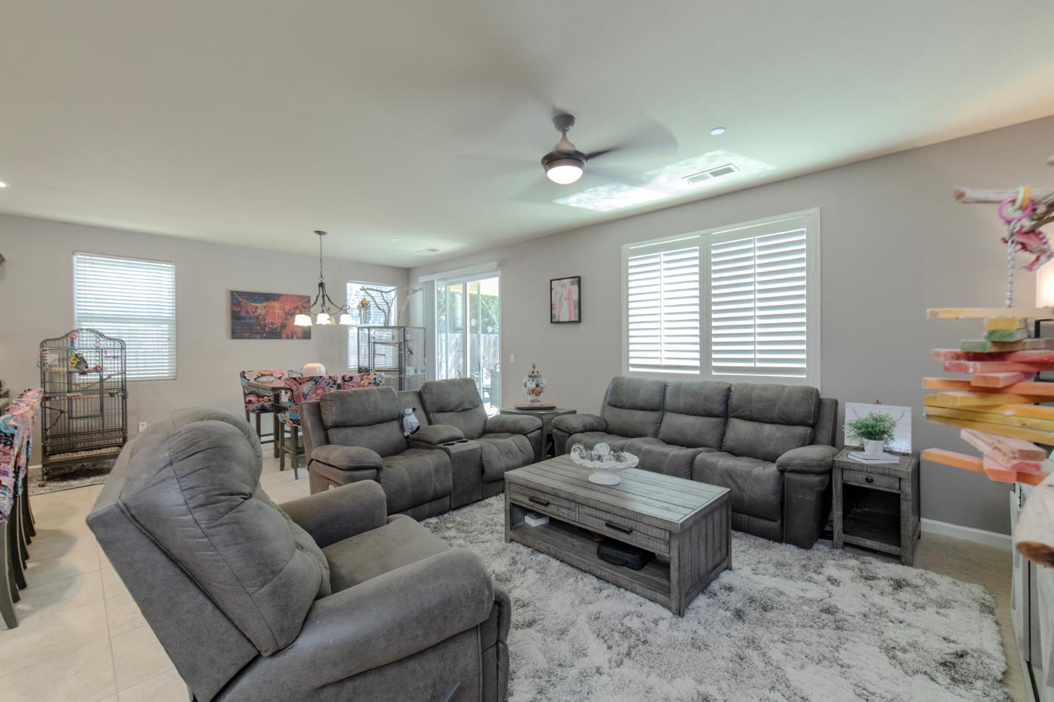 3424 Flint Ave, Clovis, CA 93619