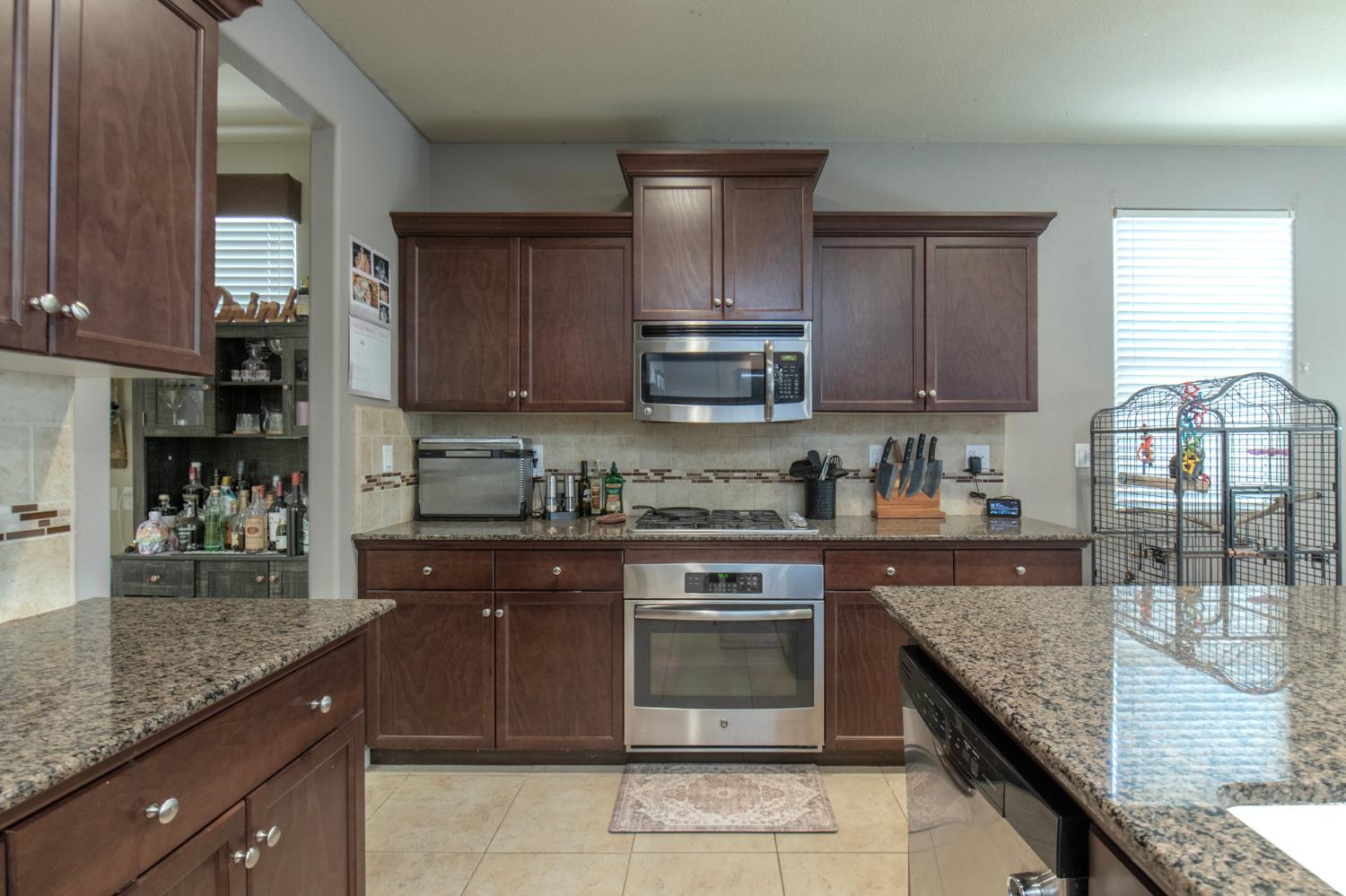 3424 Flint Ave, Clovis, CA 93619
