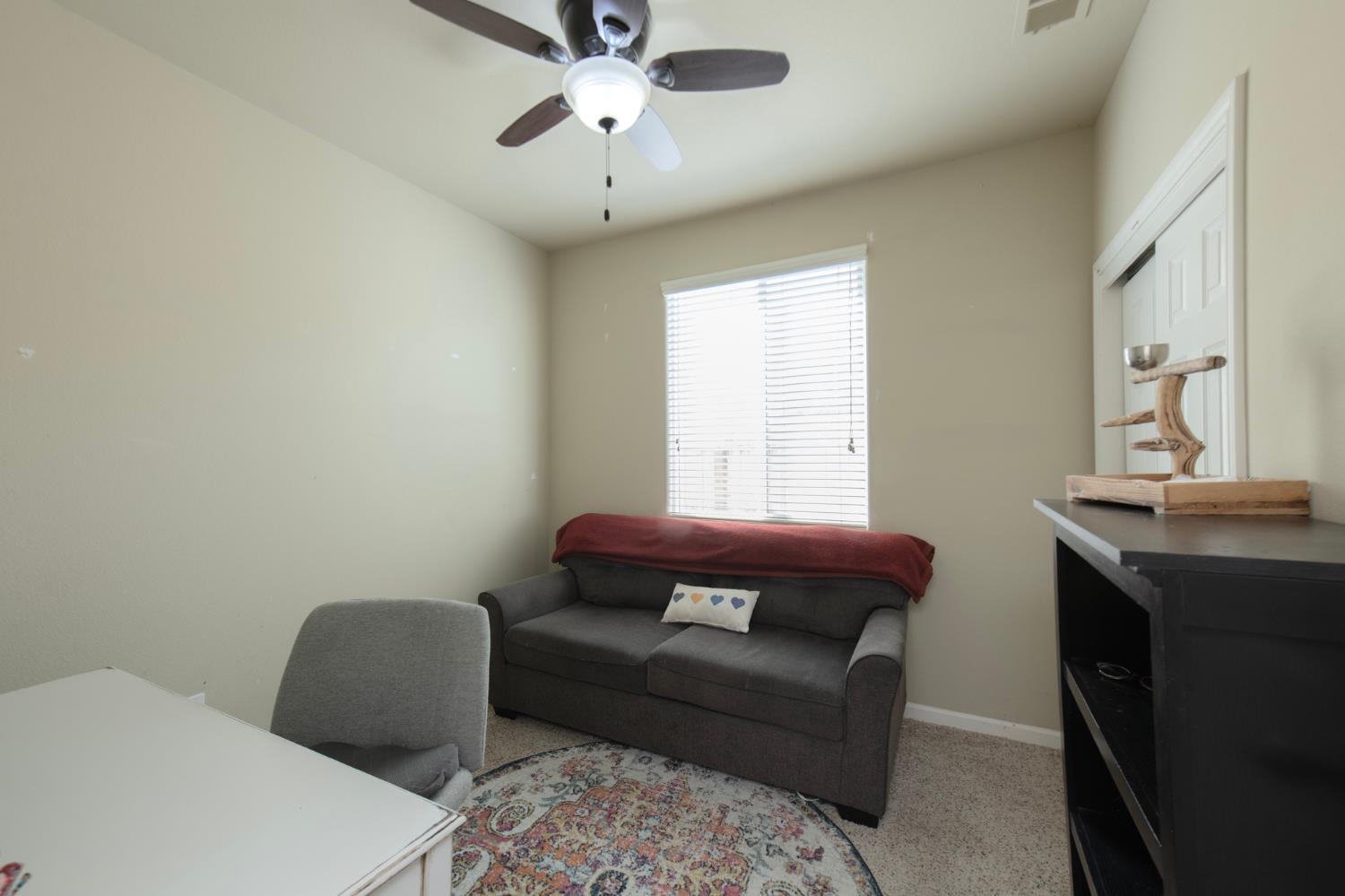 3424 Flint Ave, Clovis, CA 93619
