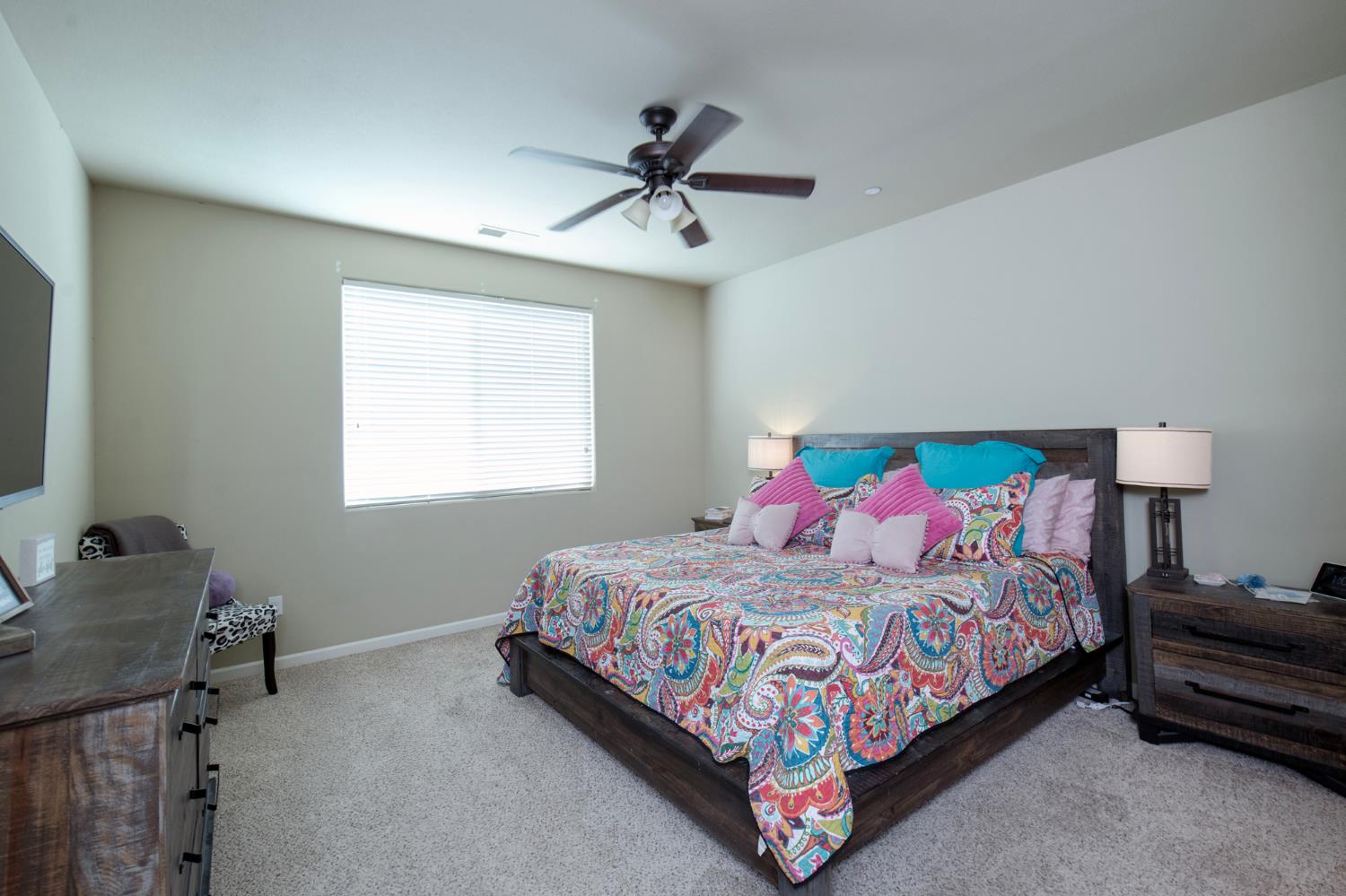 3424 Flint Ave, Clovis, CA 93619