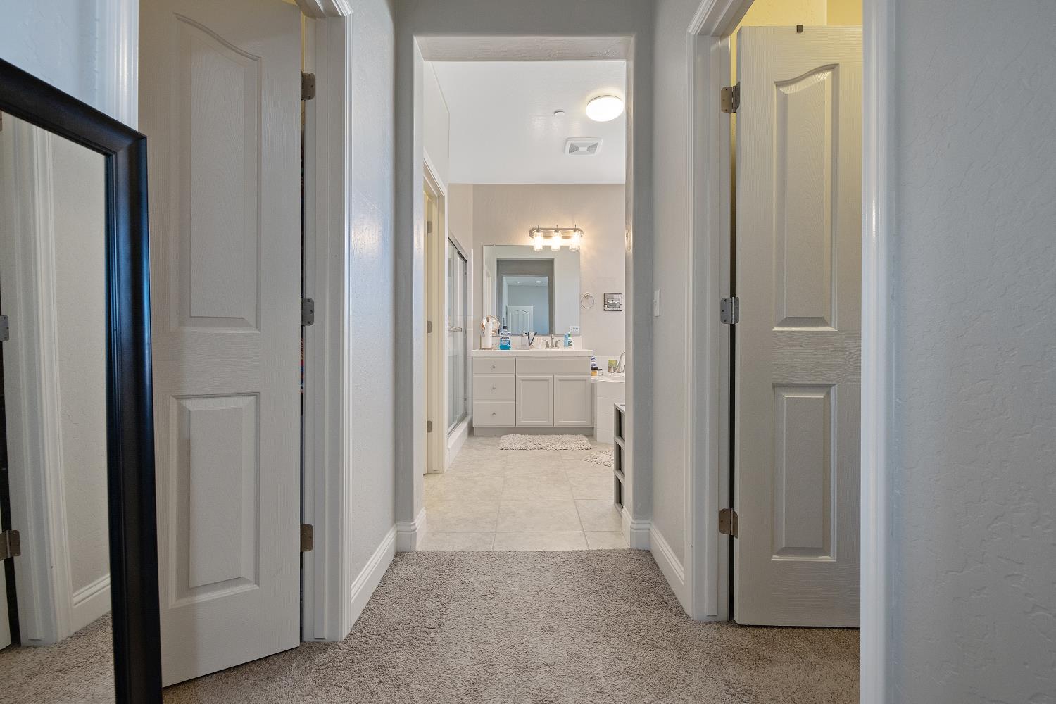 1118 Vickie Ct, Visalia, CA 93291