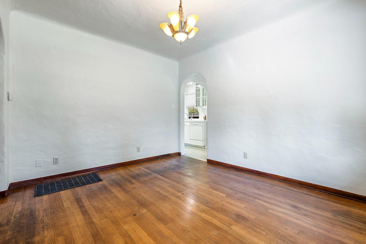 437 E Cornell Ave, Fresno, CA 93704