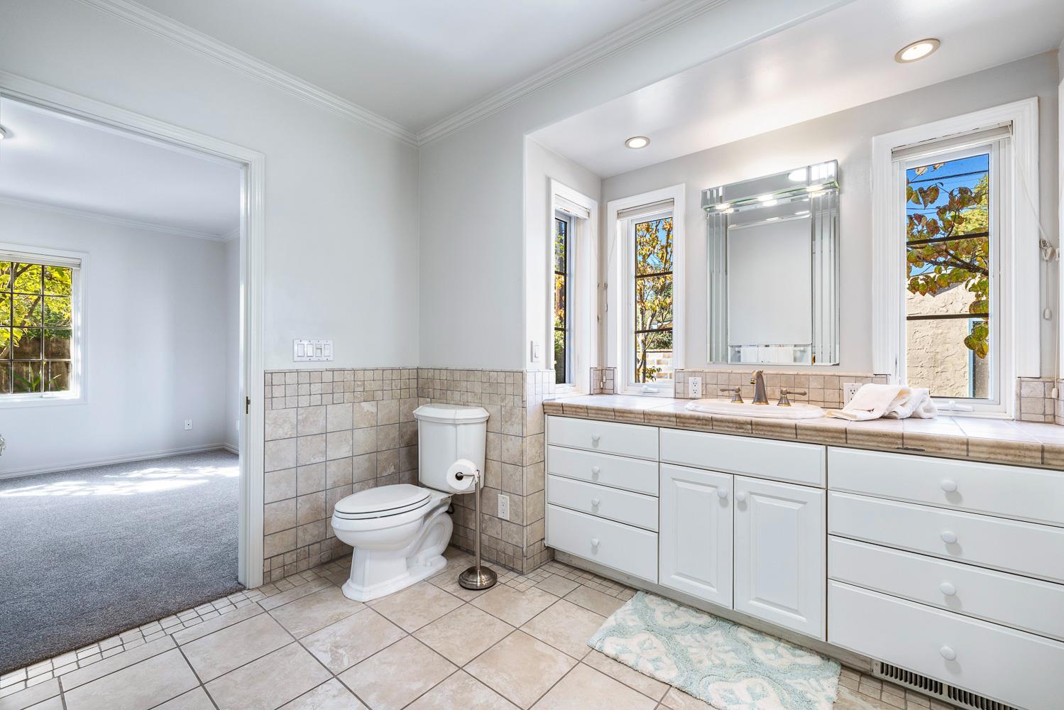 437 E Cornell Ave, Fresno, CA 93704