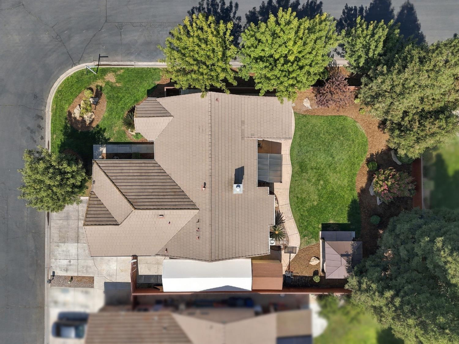 4910 N Crestmoor Ave, Clovis, CA 93619