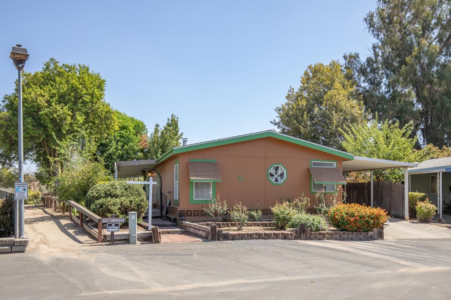 8701 HIGHWAY 41 #10, Fresno, CA 93720