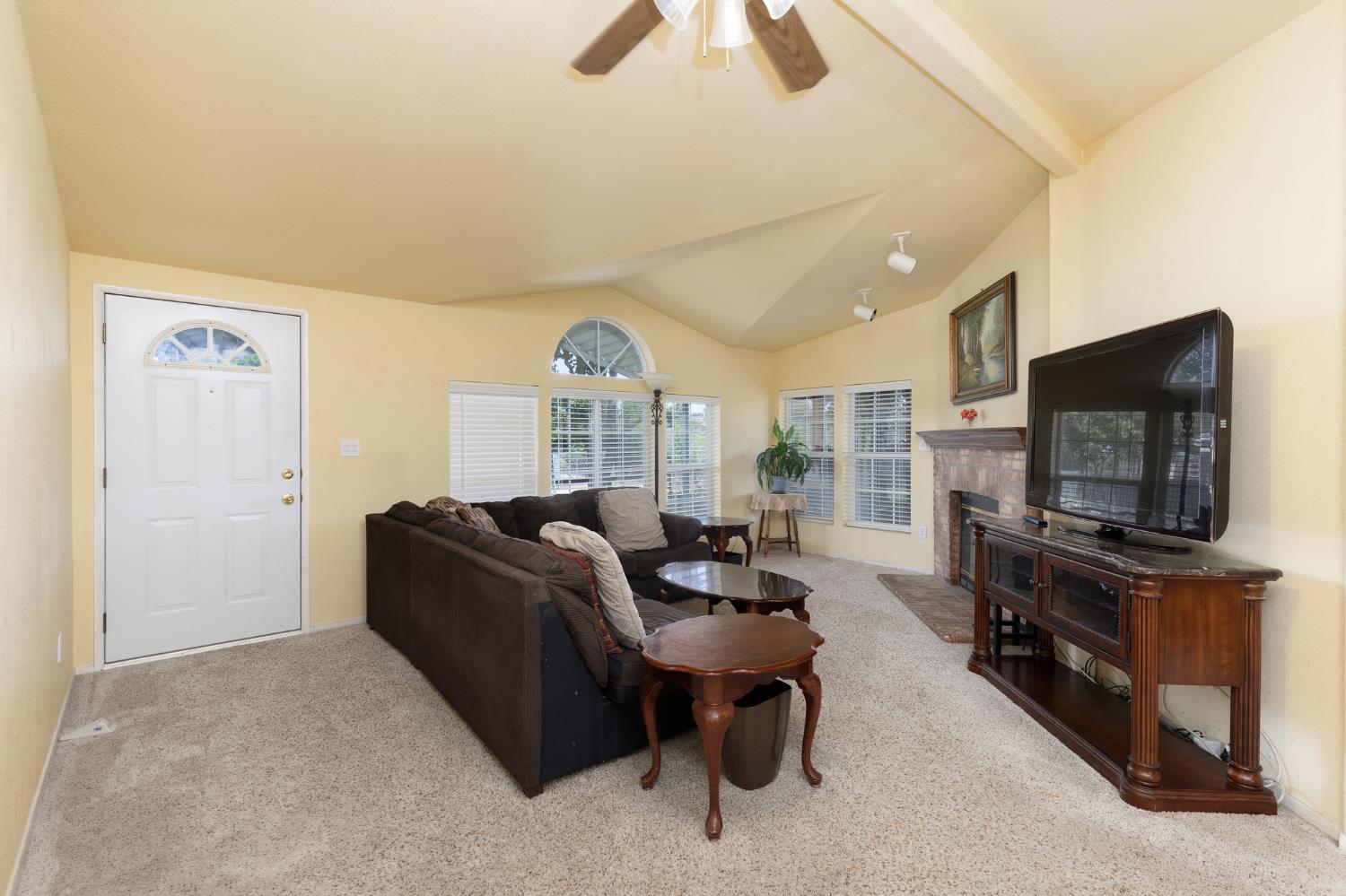 8701 HIGHWAY 41 #10, Fresno, CA 93720