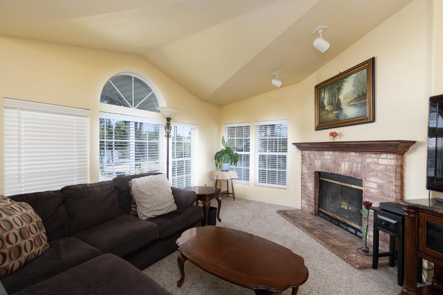 8701 HIGHWAY 41 #10, Fresno, CA 93720