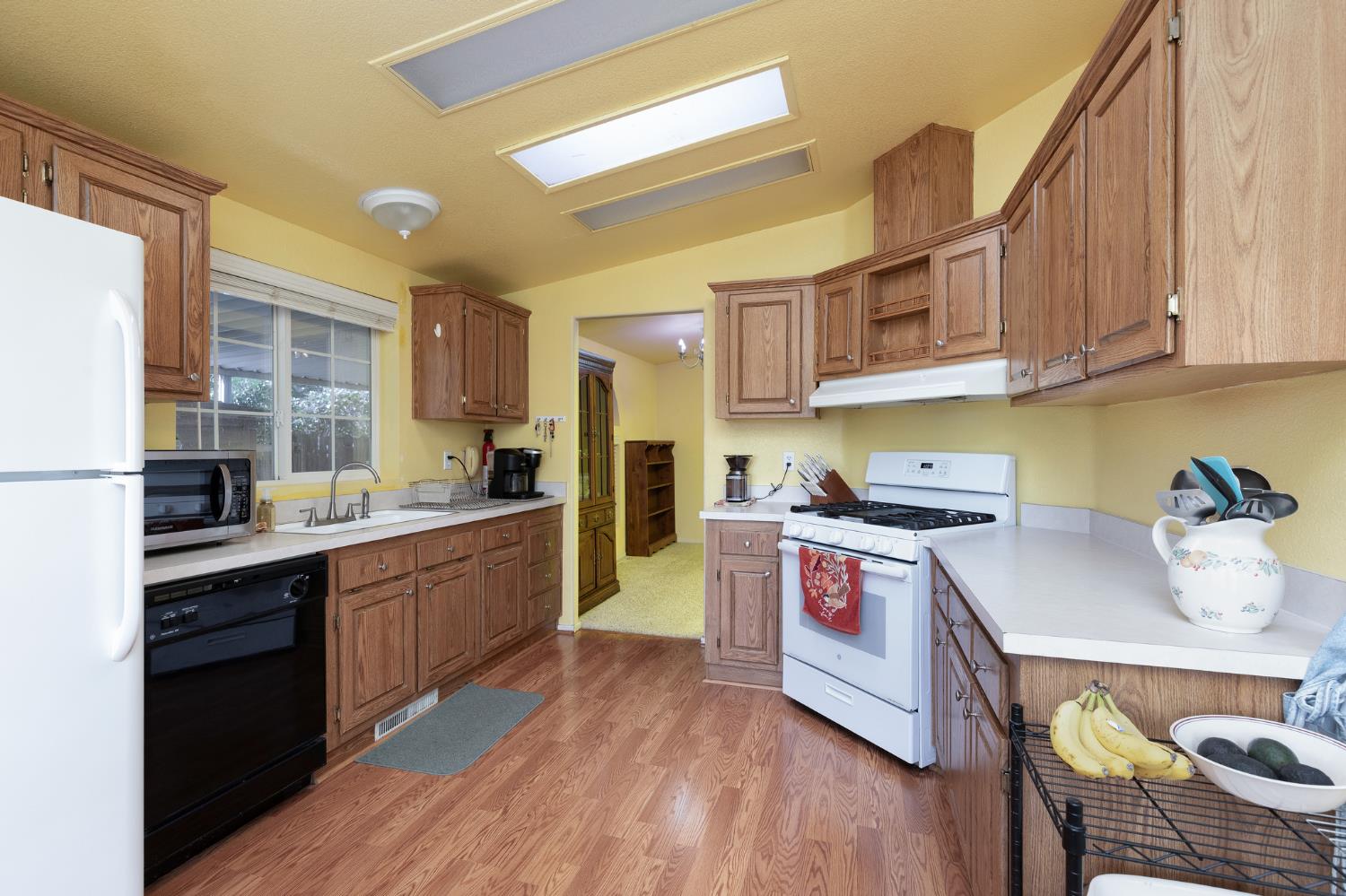 8701 HIGHWAY 41 #10, Fresno, CA 93720