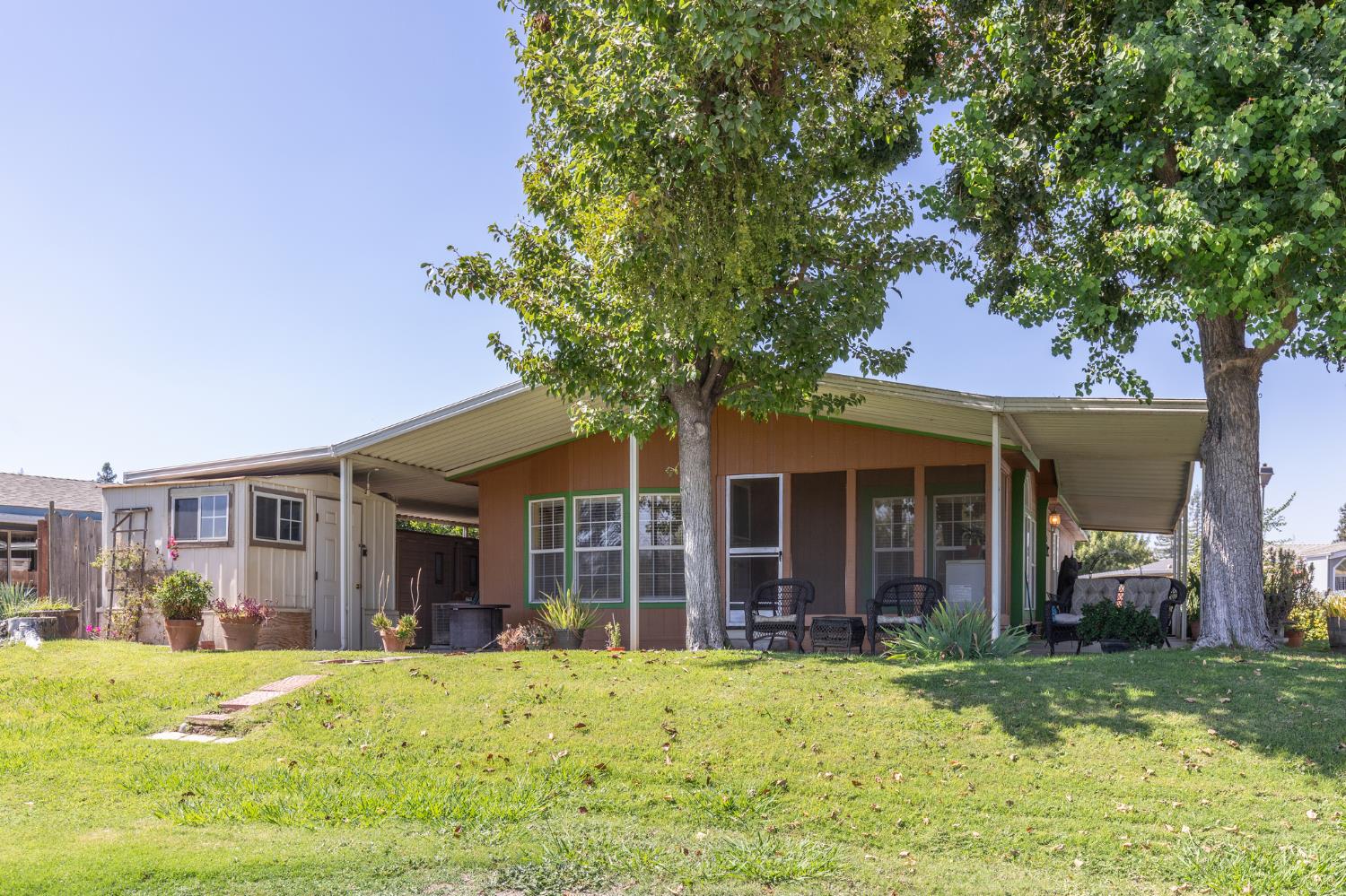 8701 HIGHWAY 41 #10, Fresno, CA 93720