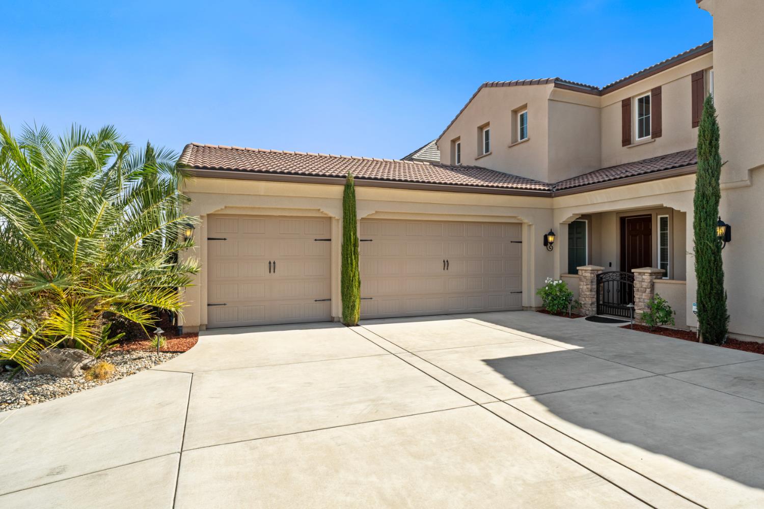 3234 Quincy Ave, Clovis, CA 93619
