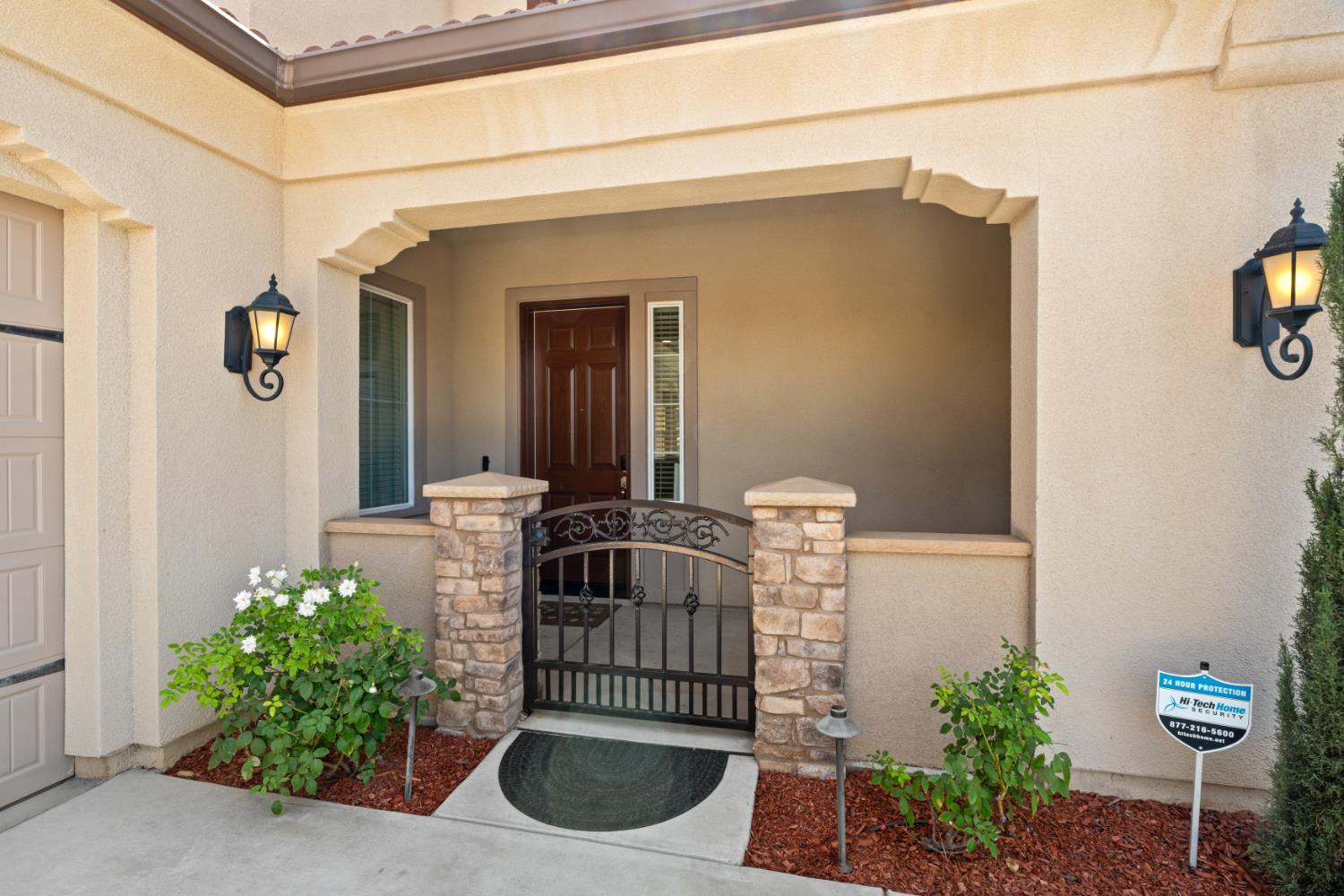 3234 Quincy Ave, Clovis, CA 93619