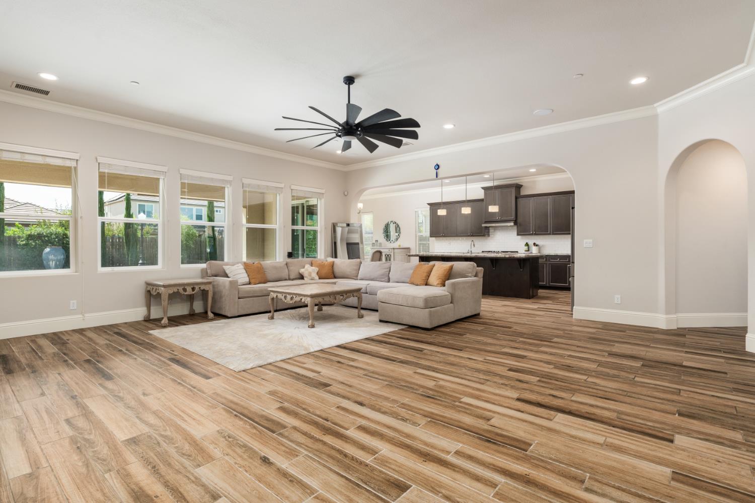 3234 Quincy Ave, Clovis, CA 93619
