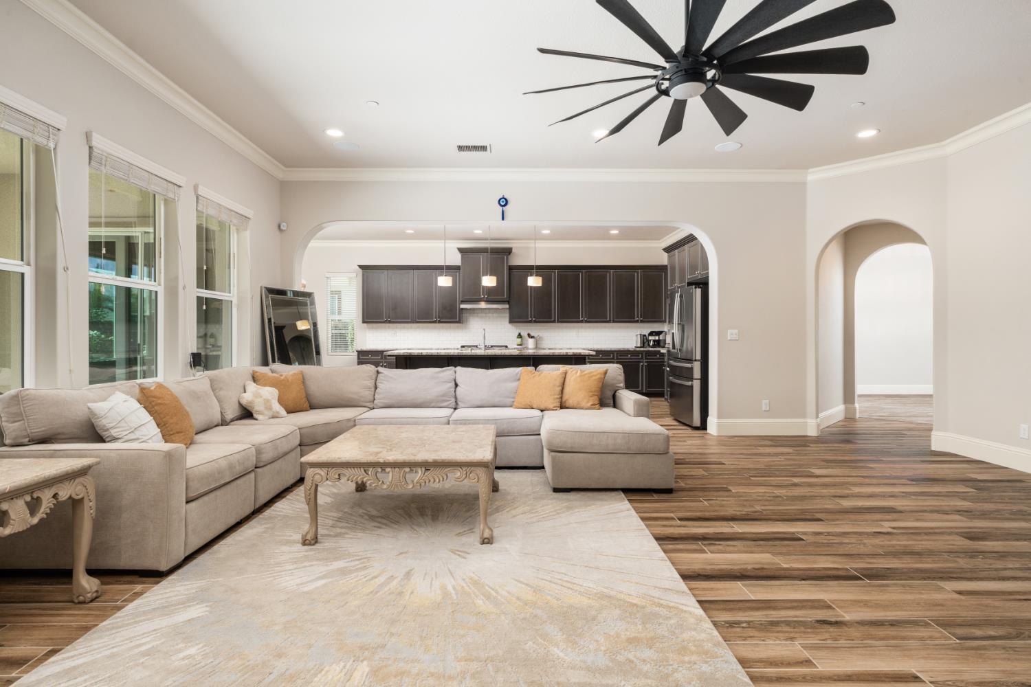 3234 Quincy Ave, Clovis, CA 93619