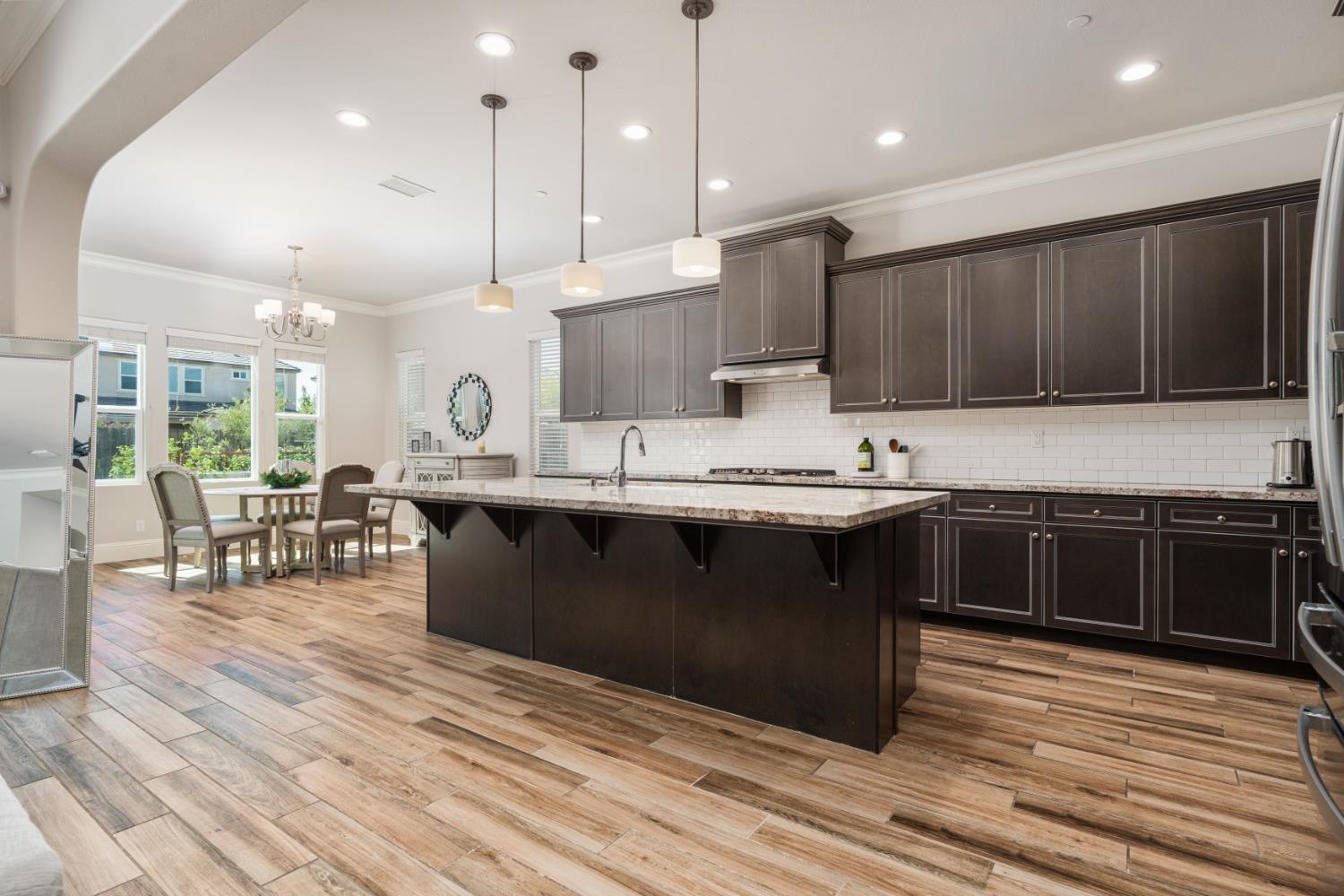 3234 Quincy Ave, Clovis, CA 93619