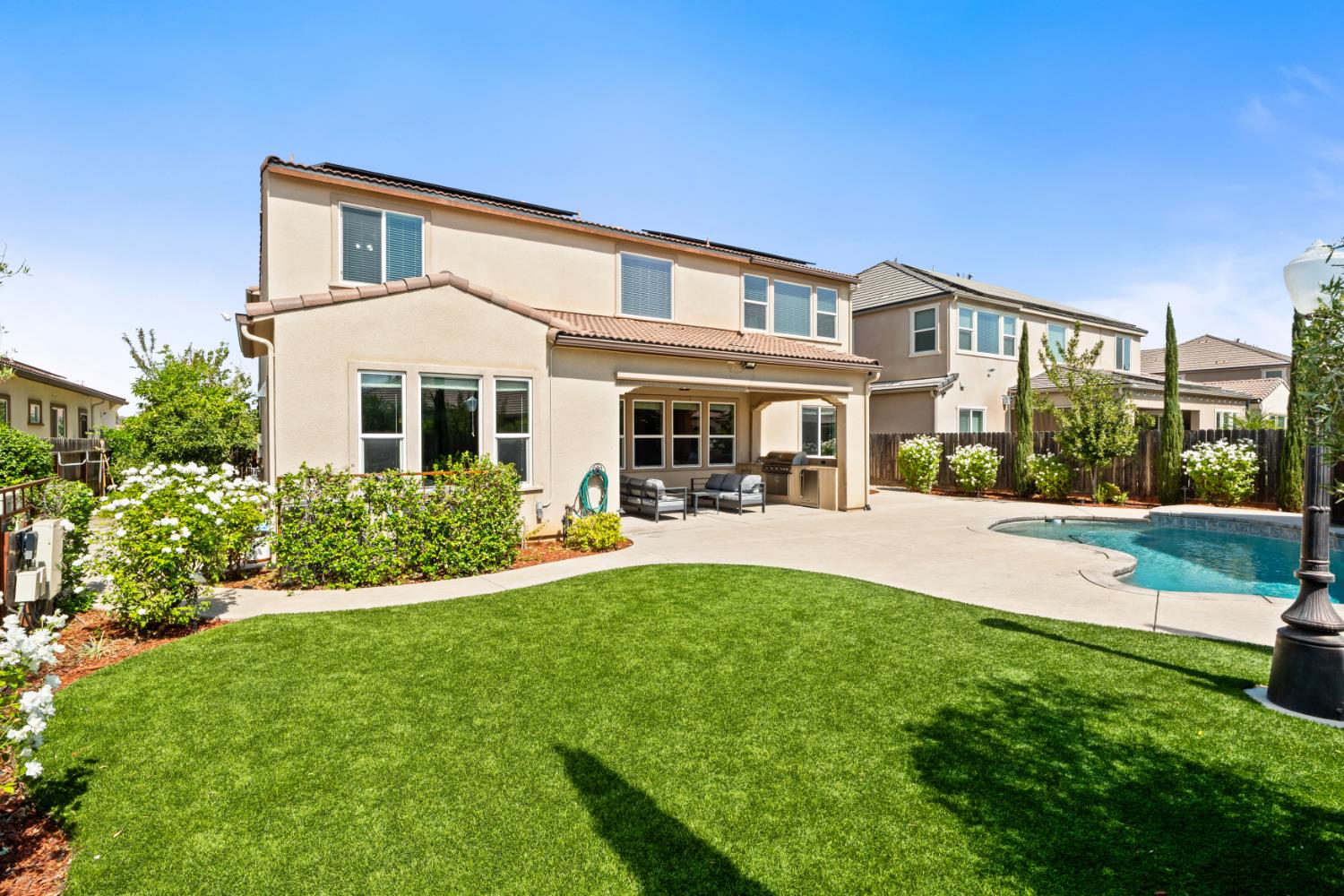 3234 Quincy Ave, Clovis, CA 93619