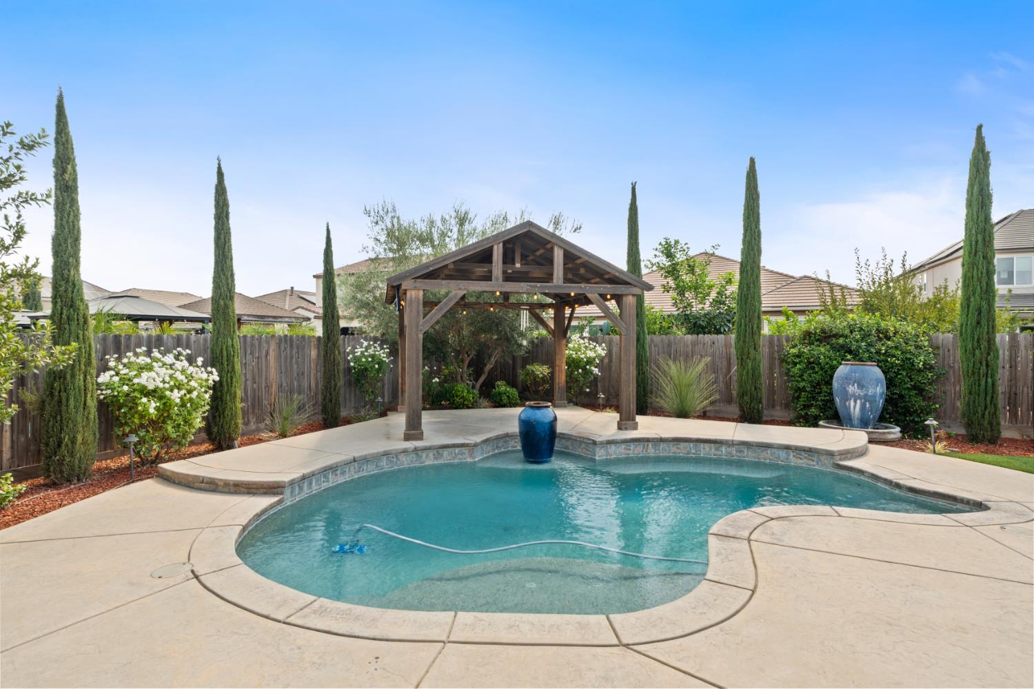 3234 Quincy Ave, Clovis, CA 93619