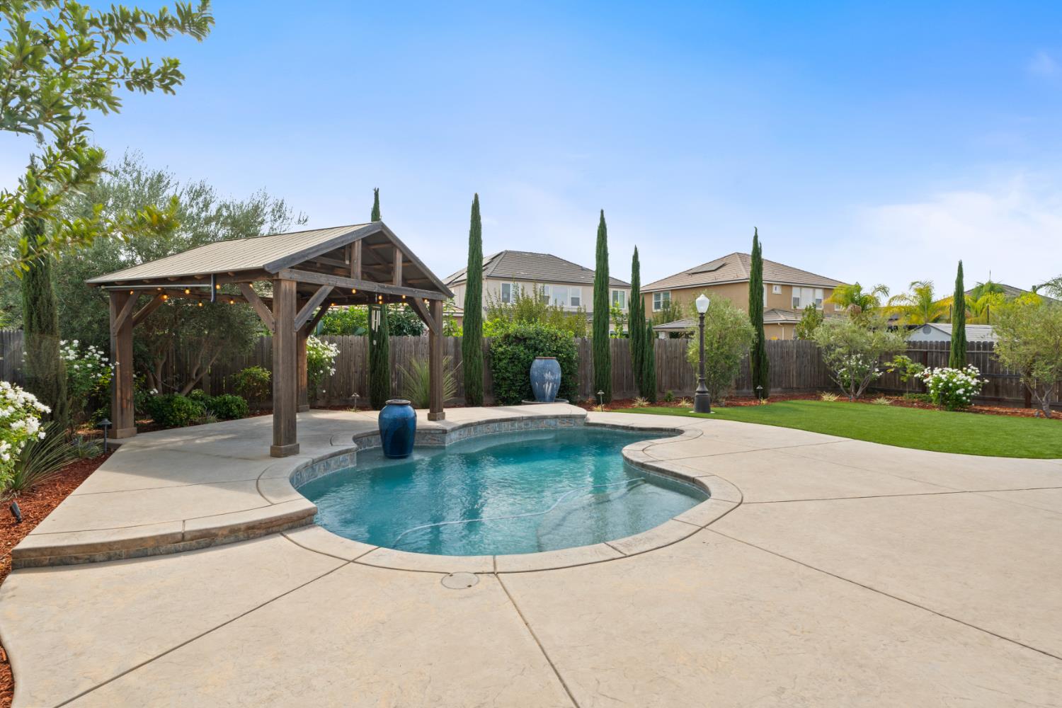 3234 Quincy Ave, Clovis, CA 93619
