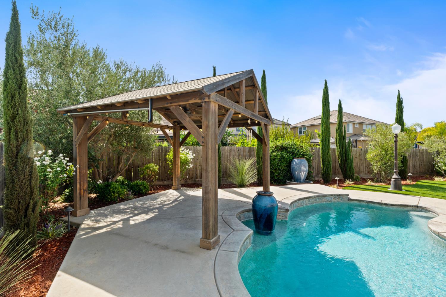 3234 Quincy Ave, Clovis, CA 93619