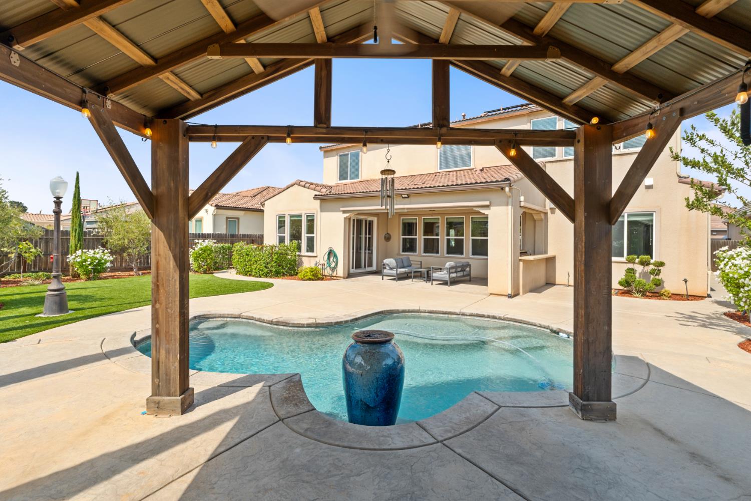 3234 Quincy Ave, Clovis, CA 93619