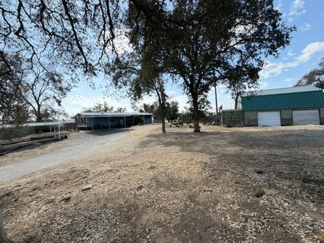29271 Auberry Rd, Prather, CA 93651
